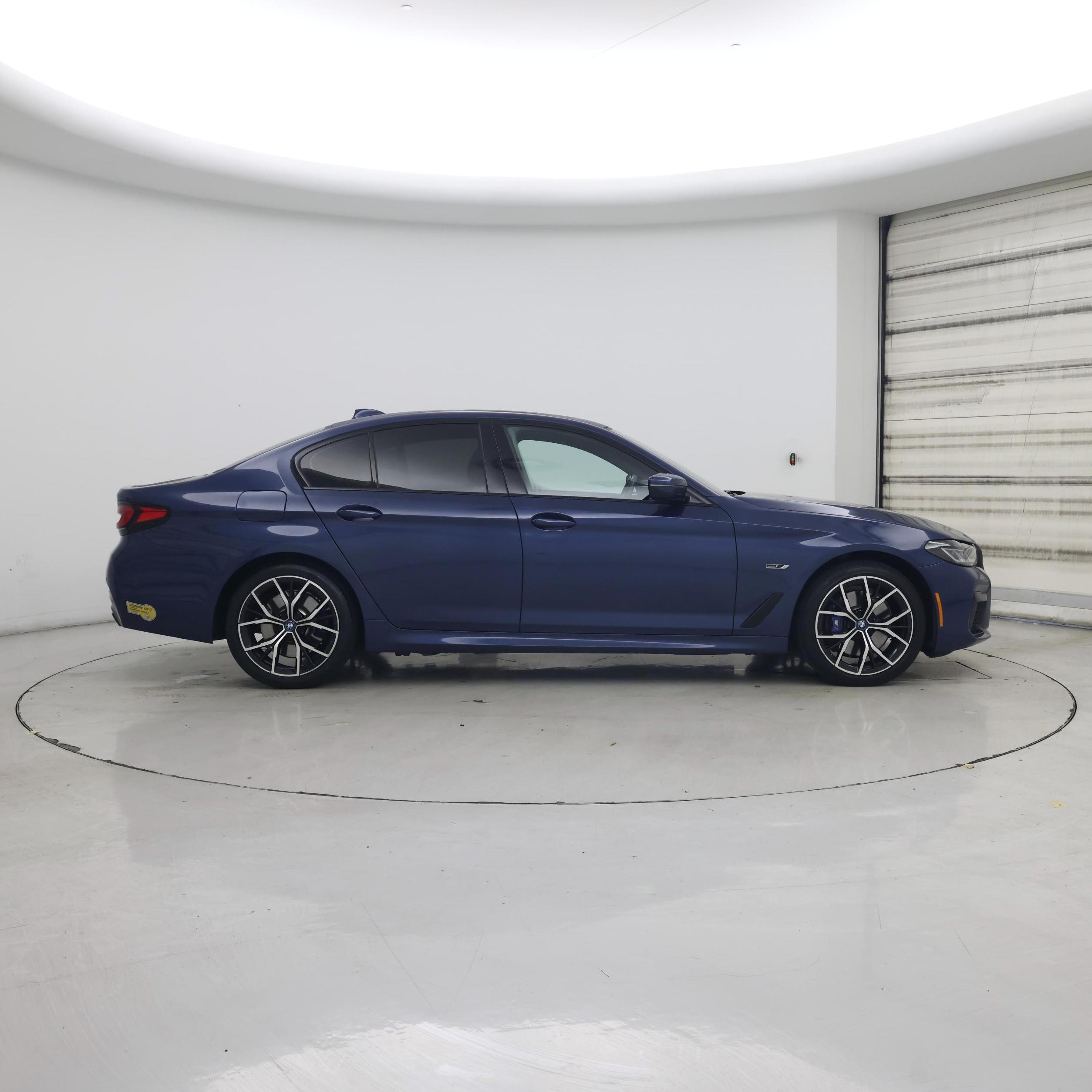 Thumbnail: 2022 BMW 5 Series - 7