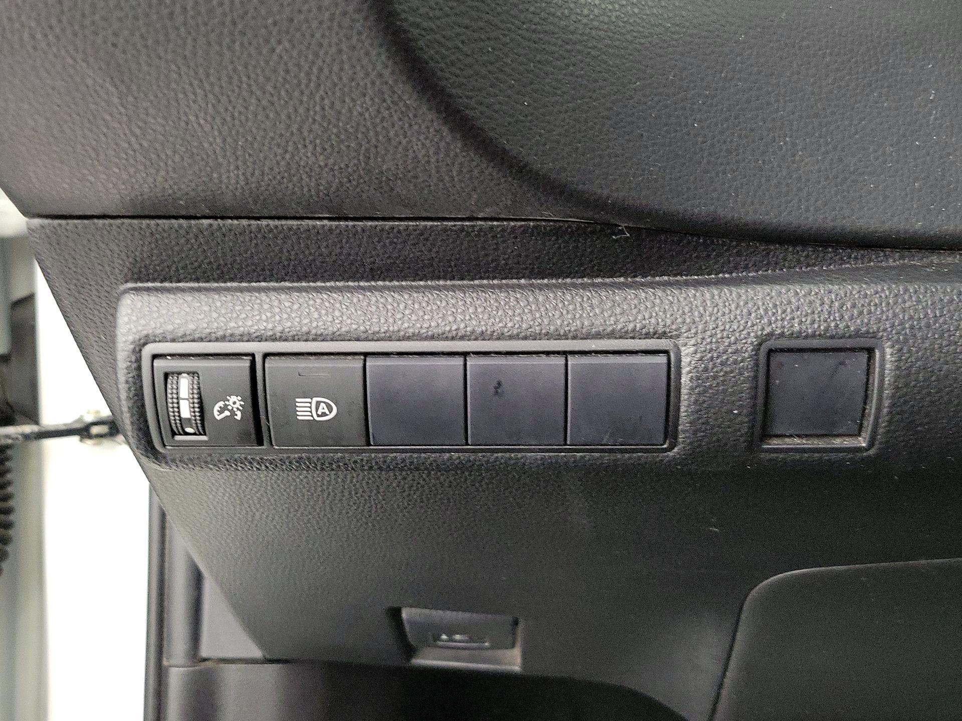 Thumbnail: 2021 Toyota Corolla - 13