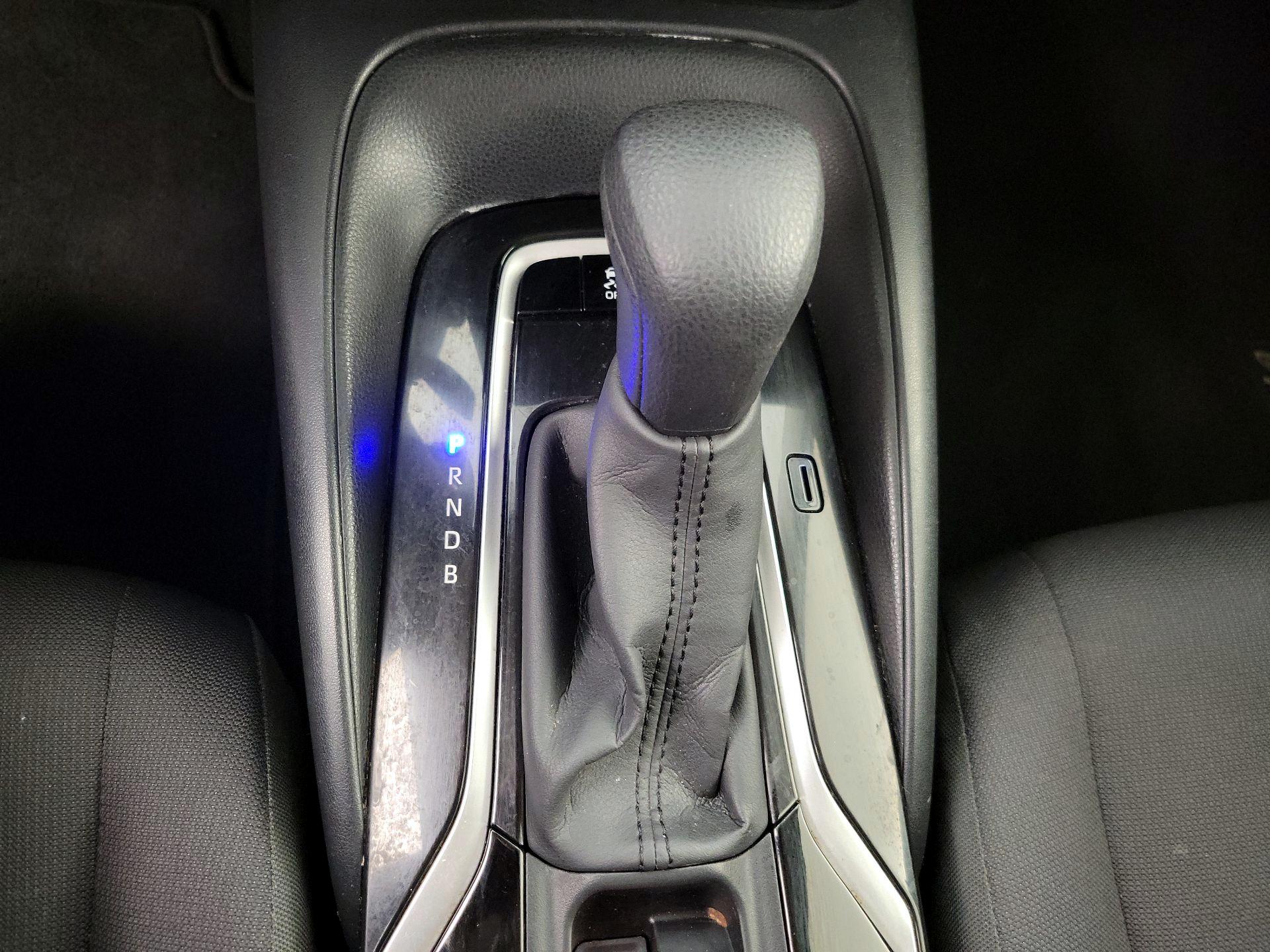 Thumbnail: 2021 Toyota Corolla - 17