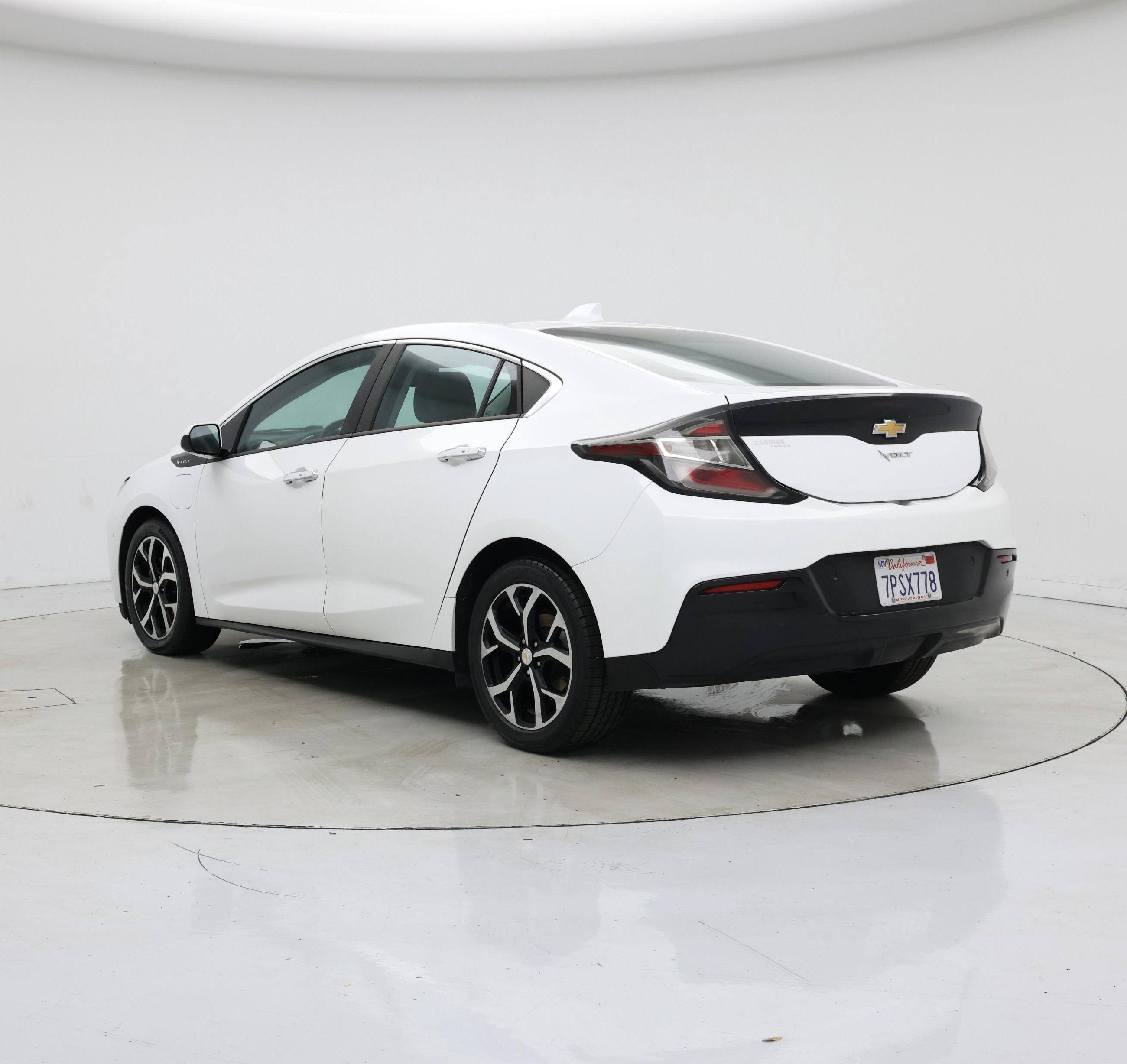 Thumbnail: 2016 Chevrolet Volt - 2