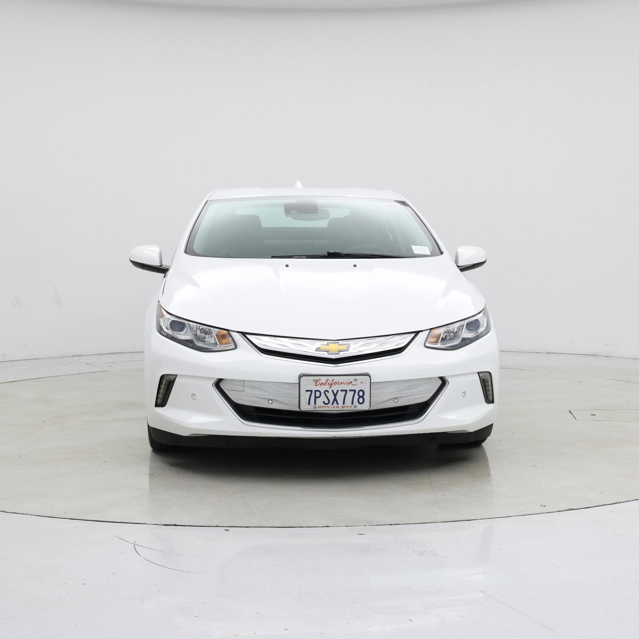 Thumbnail: 2016 Chevrolet Volt - 5