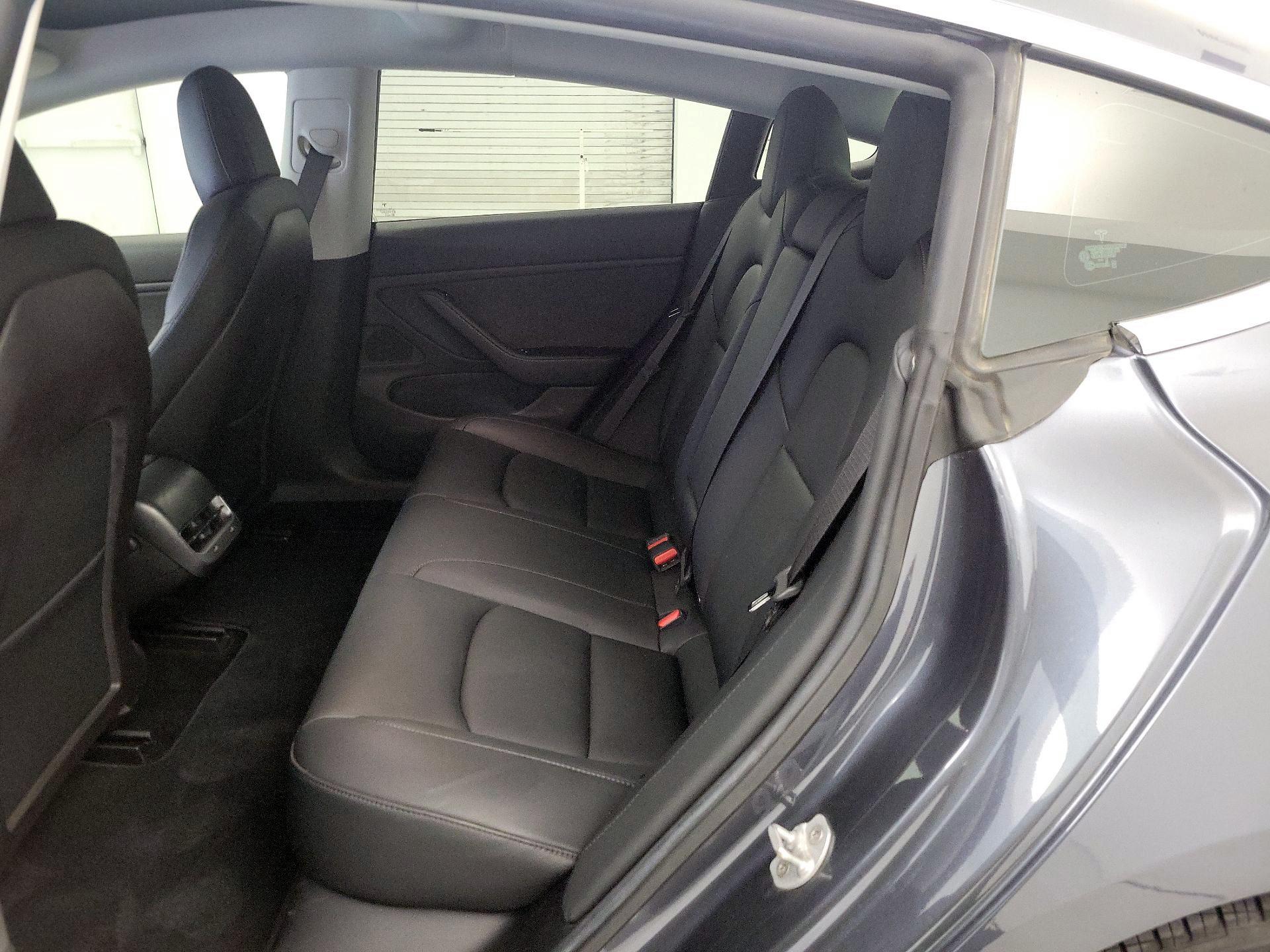 Thumbnail: 2019 Tesla Model 3 - 18