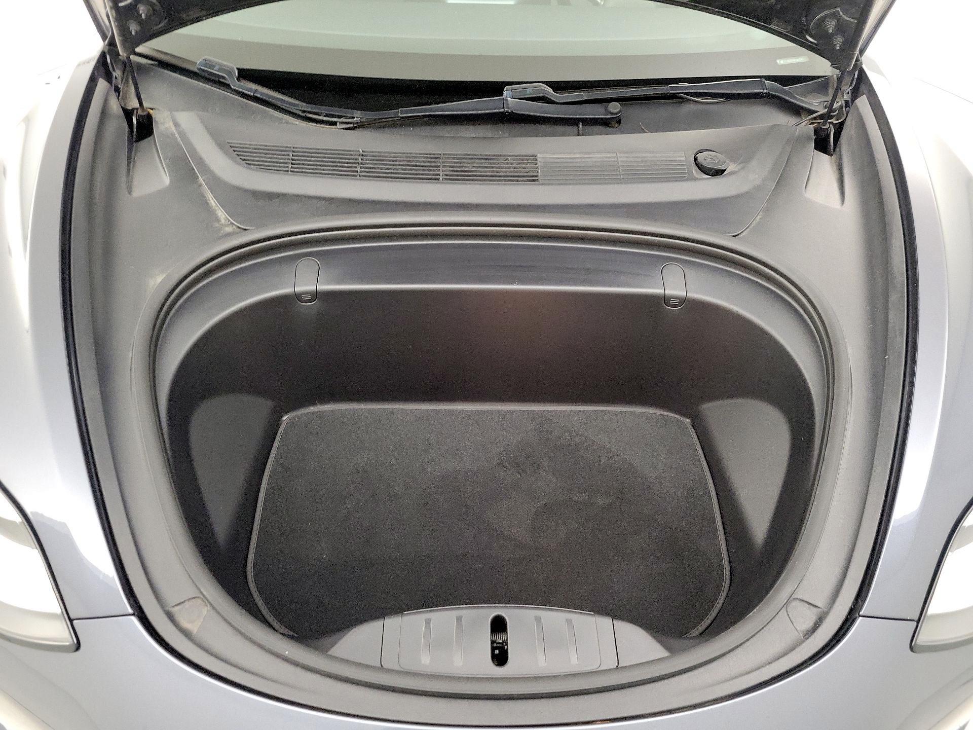 Thumbnail: 2019 Tesla Model 3 - 20