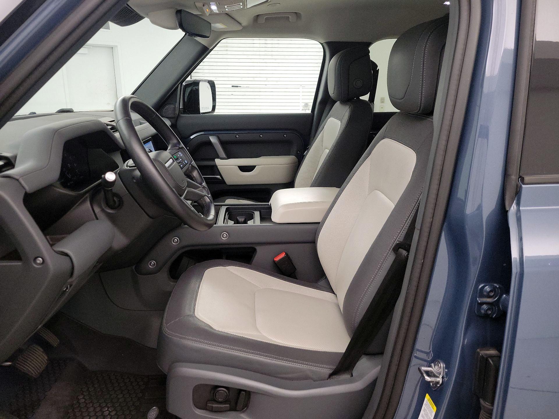 Thumbnail: 2024 Land Rover Defender - 11