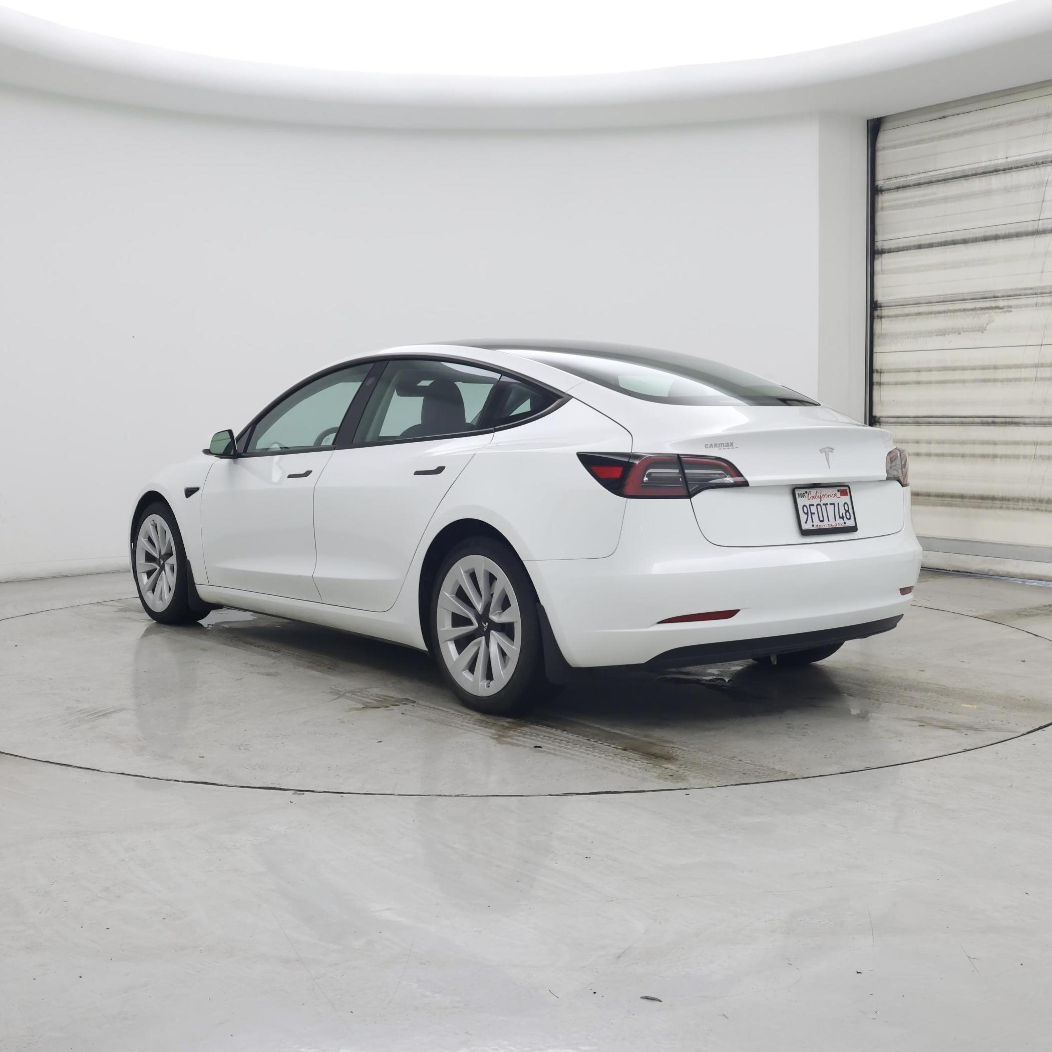 Thumbnail: 2023 Tesla Model 3 - 2