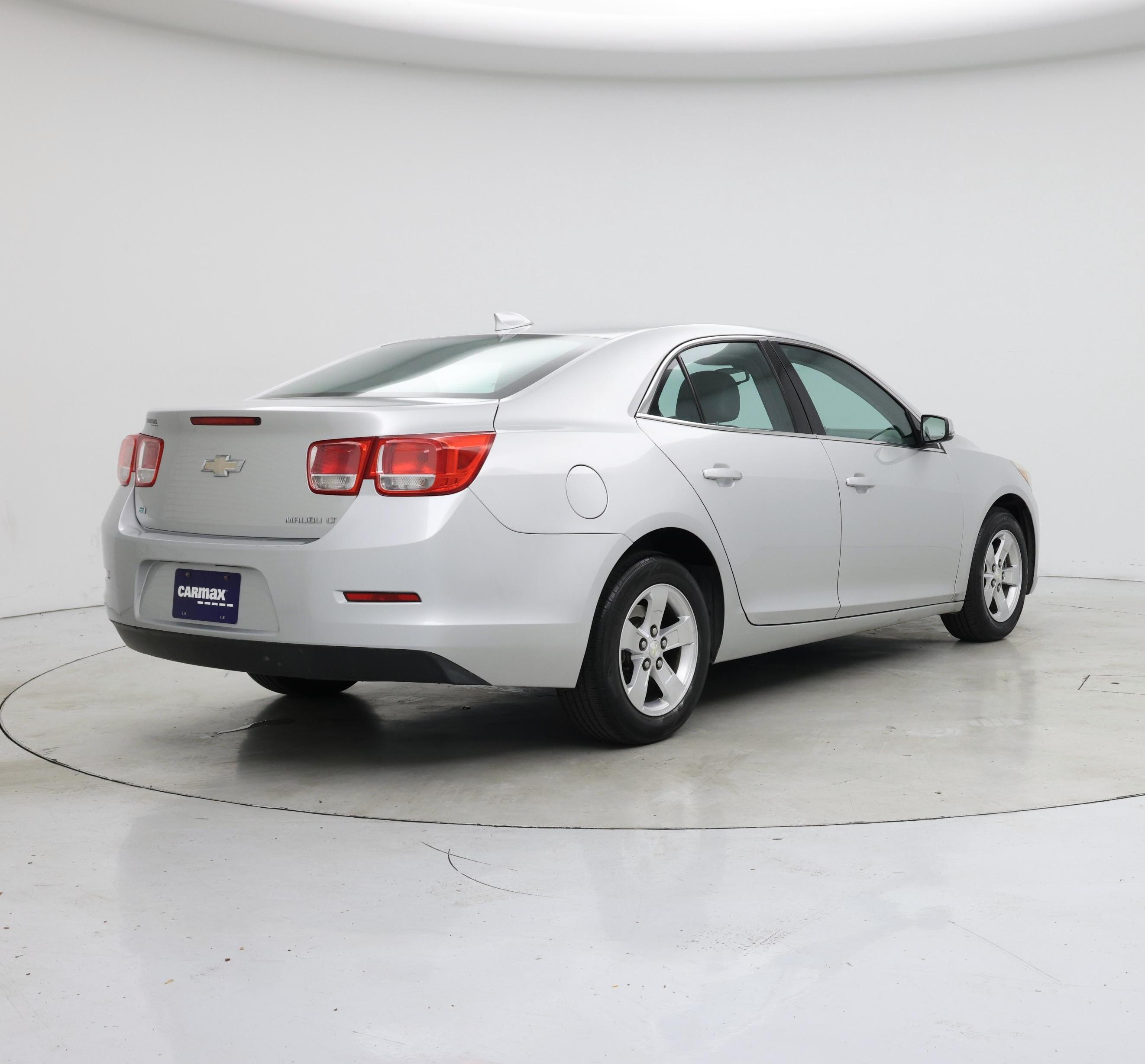 Thumbnail: 2016 Chevrolet Malibu - 8
