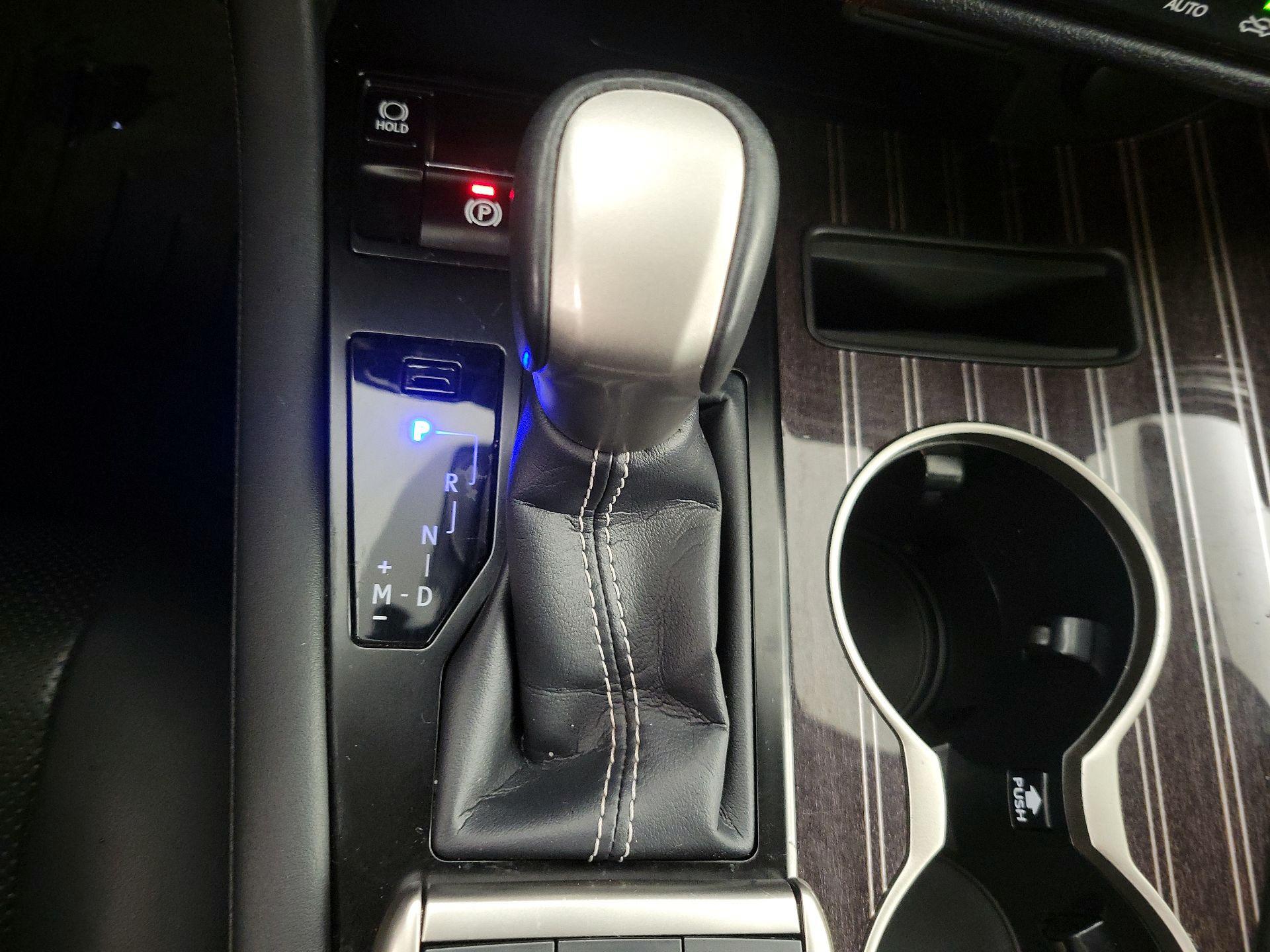 Thumbnail: 2021 Lexus RX - 18