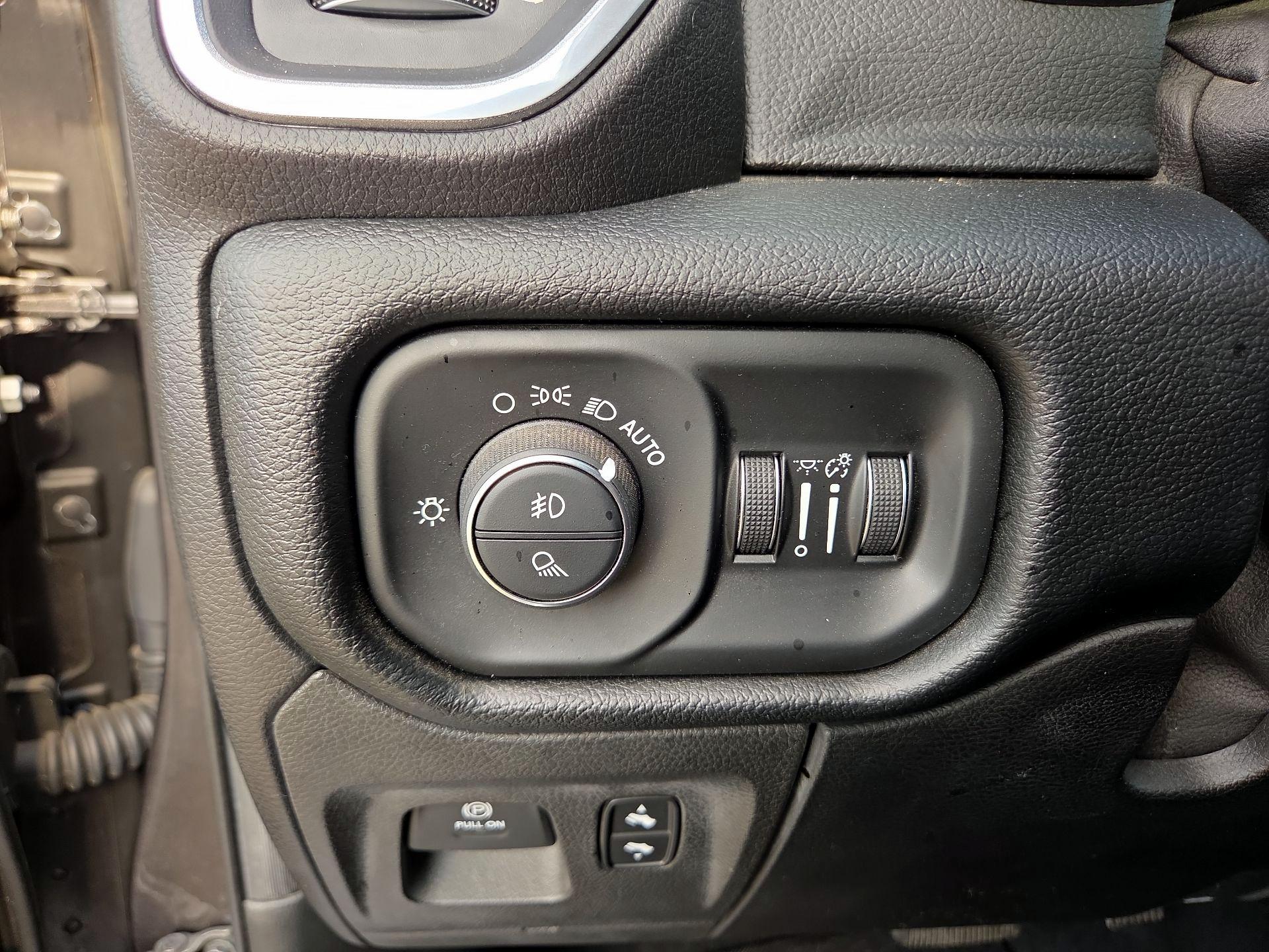 Thumbnail: 2019 RAM 1500 - 11