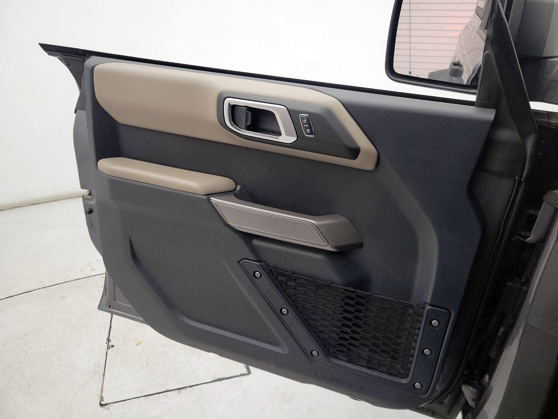 Thumbnail: 2023 Ford Bronco - 12