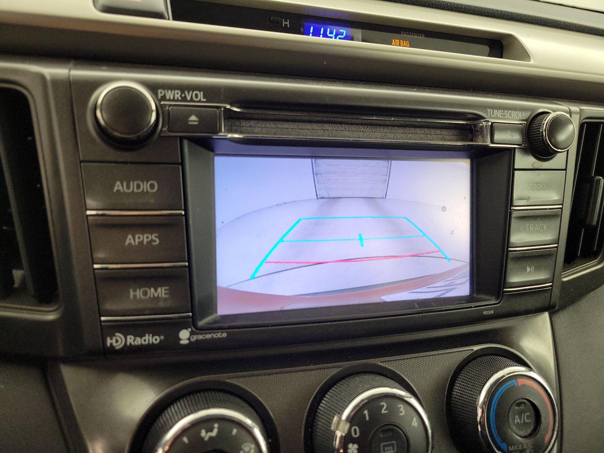 Thumbnail: 2015 Toyota RAV4 - 14