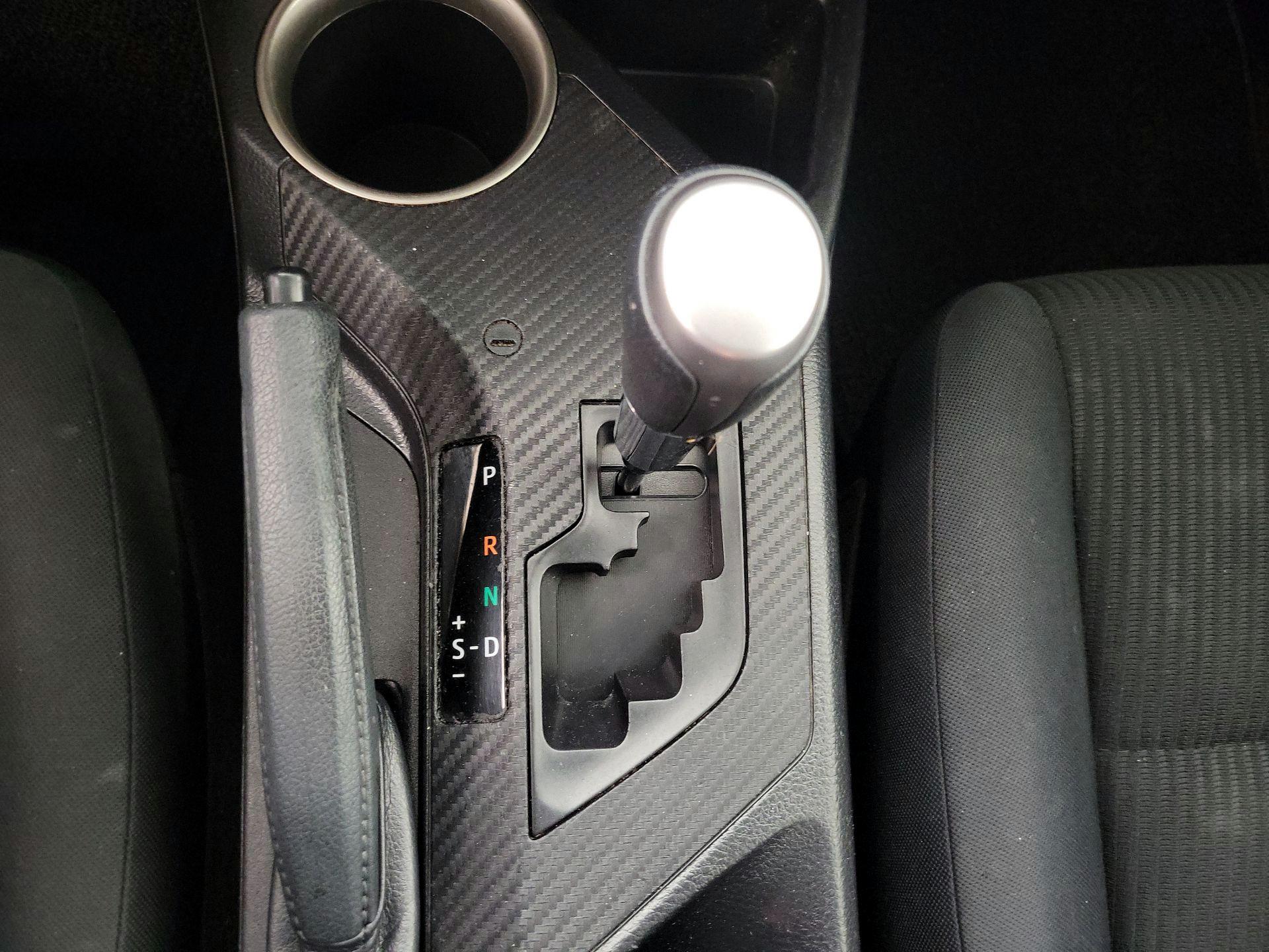 Thumbnail: 2015 Toyota RAV4 - 17