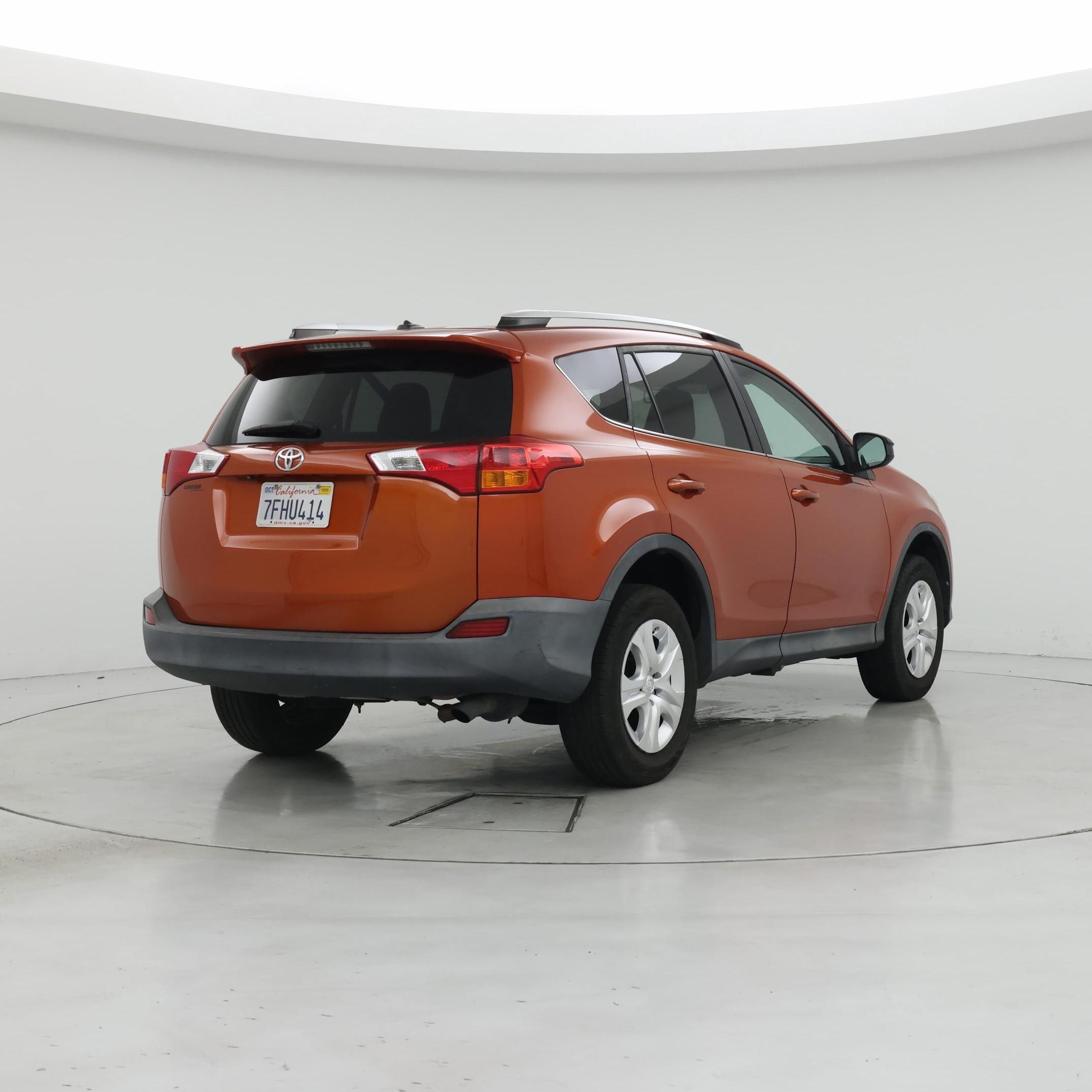 Thumbnail: 2015 Toyota RAV4 - 8
