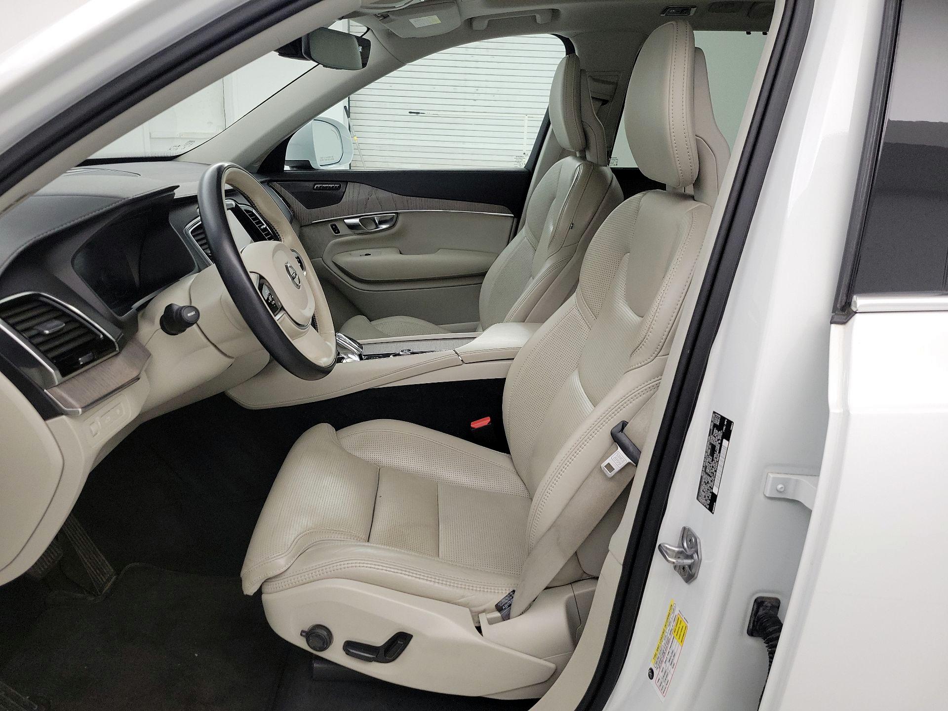 Thumbnail: 2021 Volvo XC90 - 11