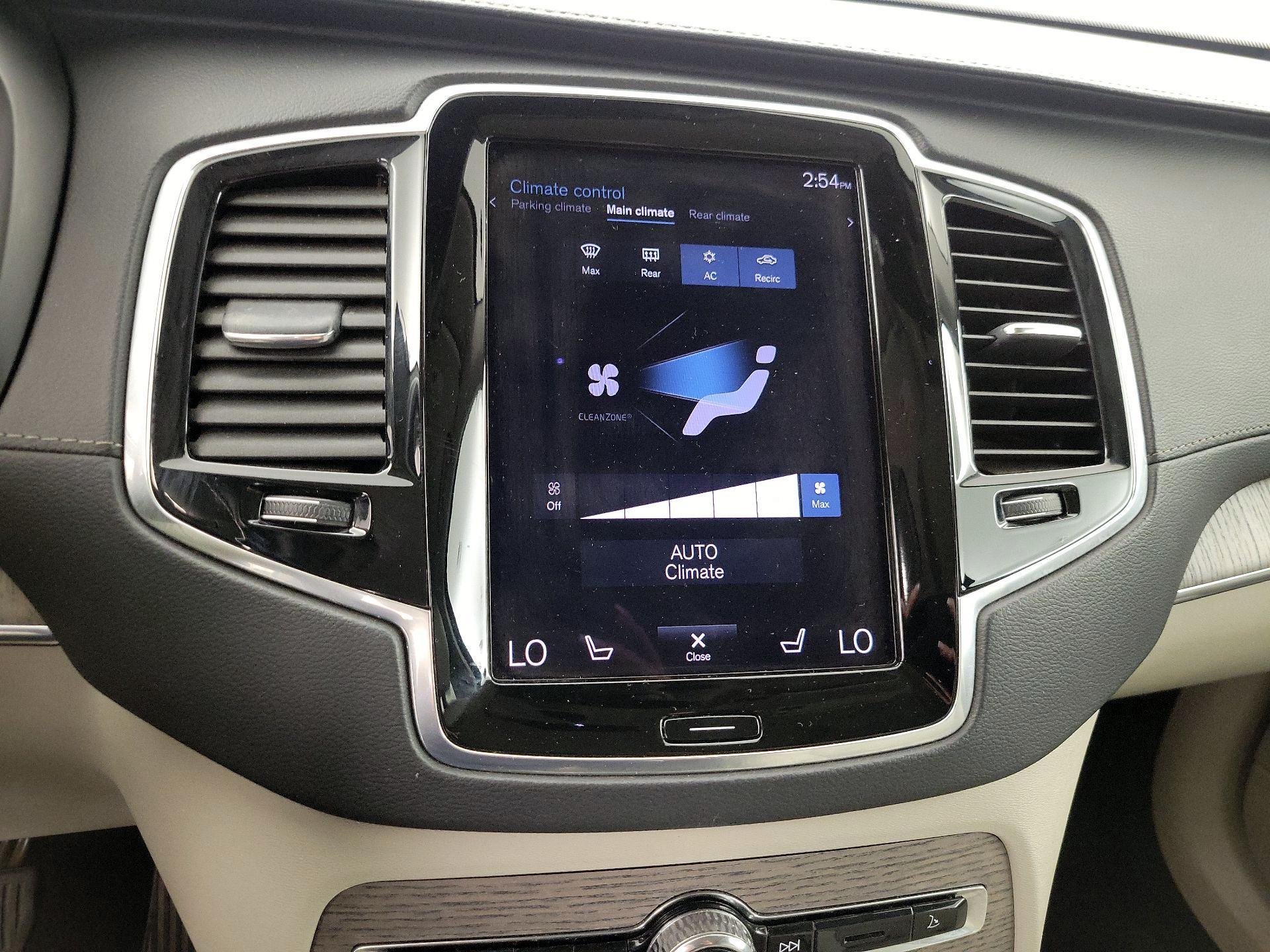 Thumbnail: 2021 Volvo XC90 - 16