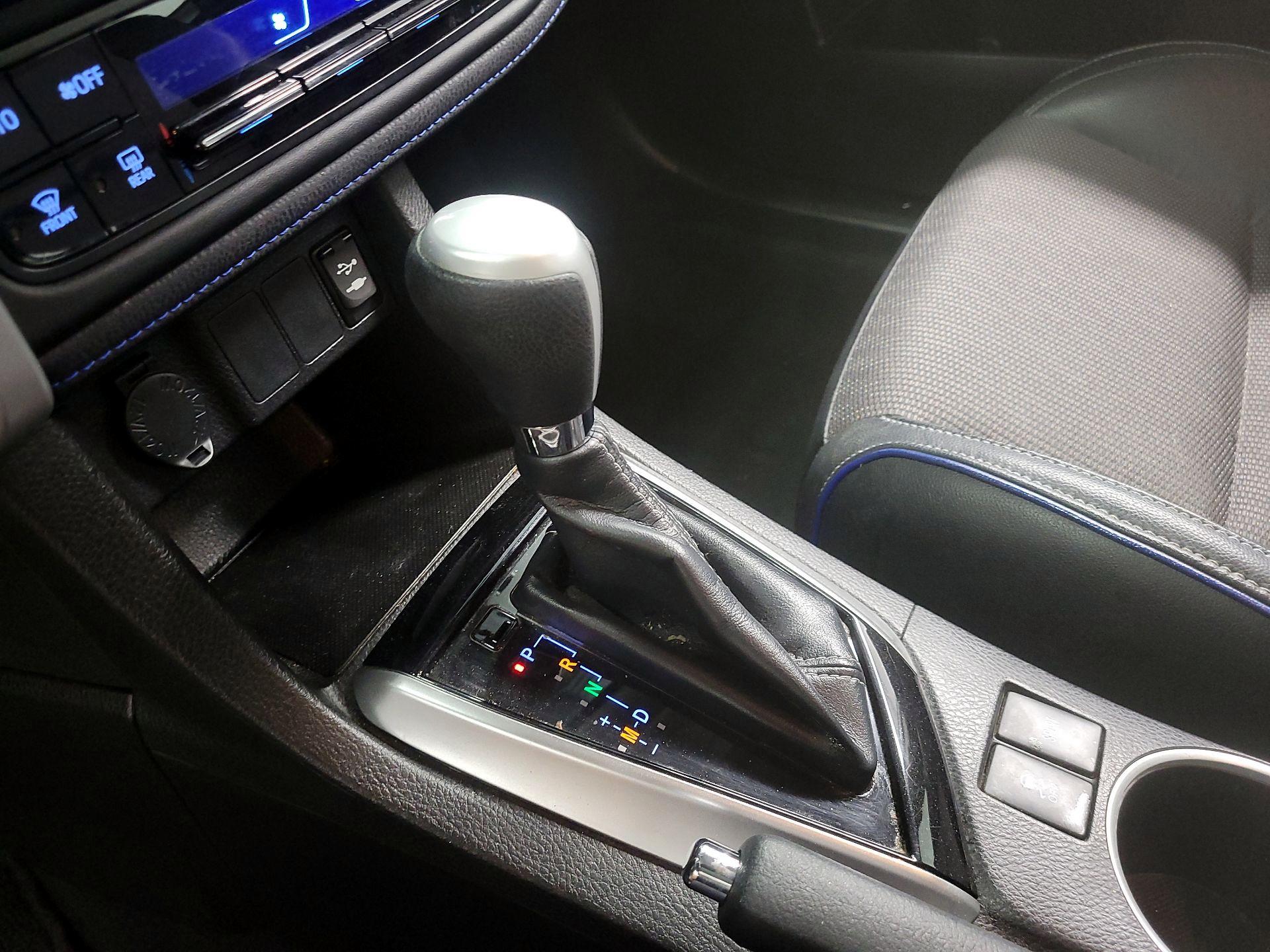 Thumbnail: 2019 Toyota Corolla - 17