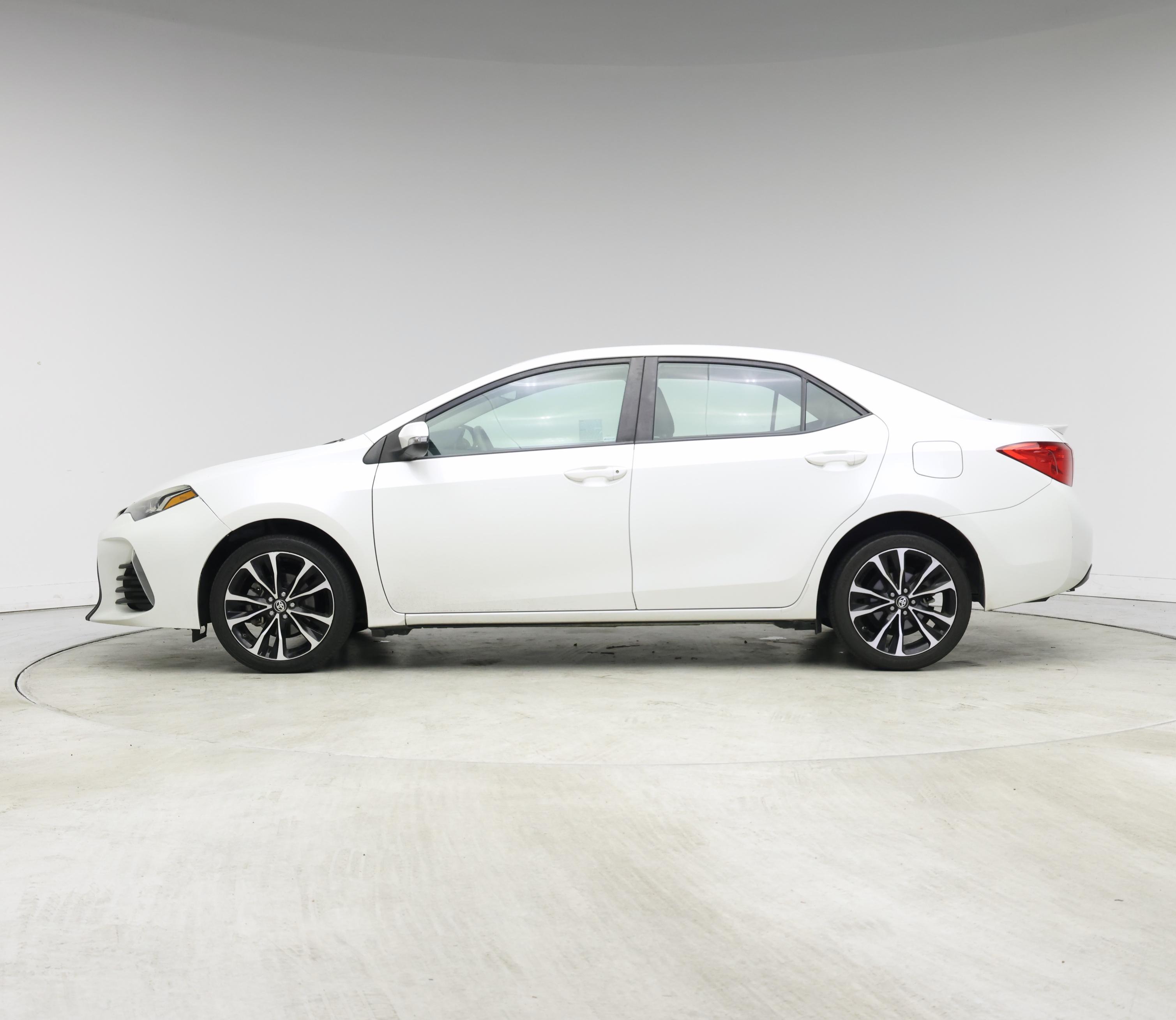 Thumbnail: 2019 Toyota Corolla - 3