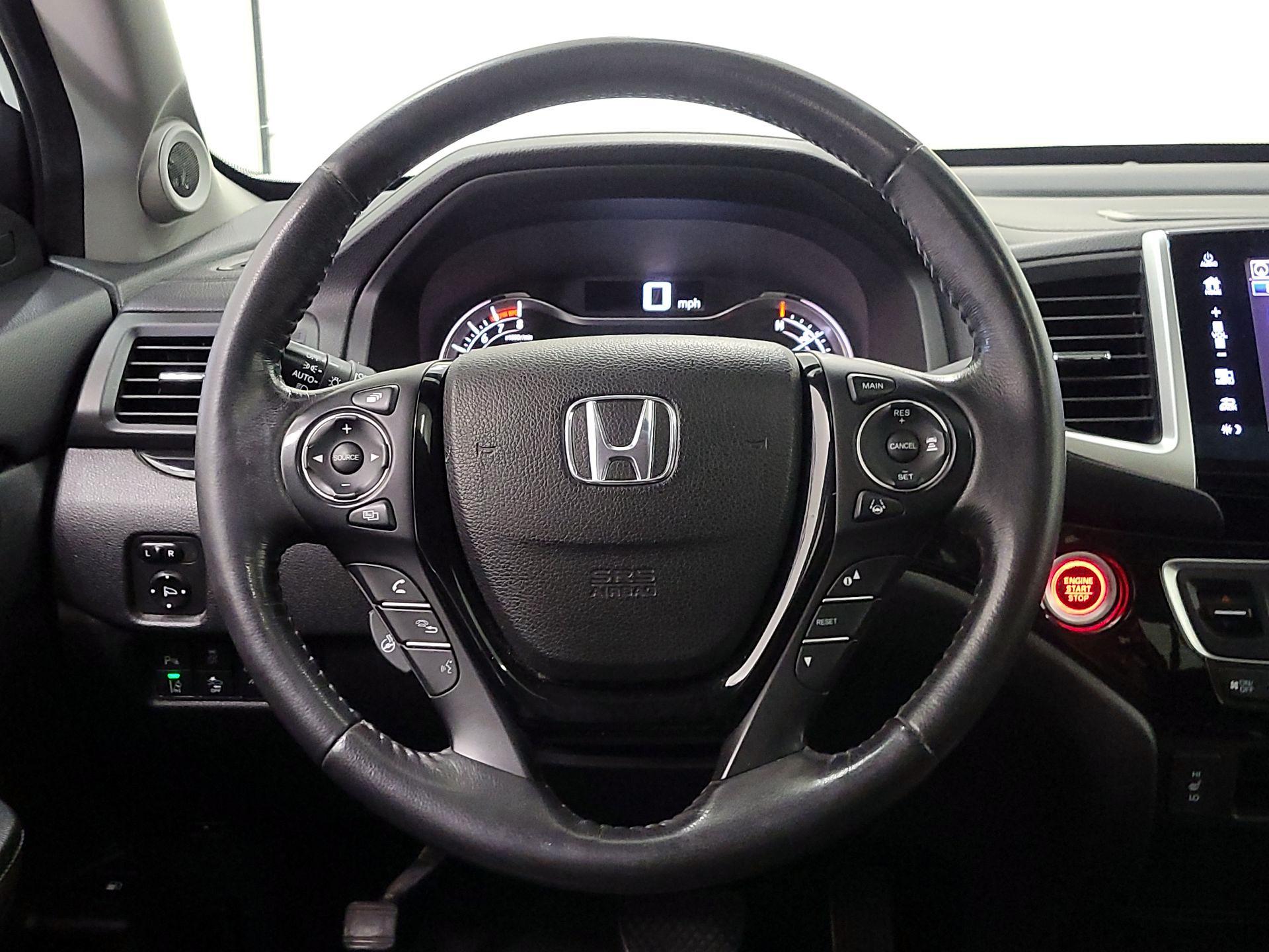 Thumbnail: 2017 Honda Ridgeline - 10