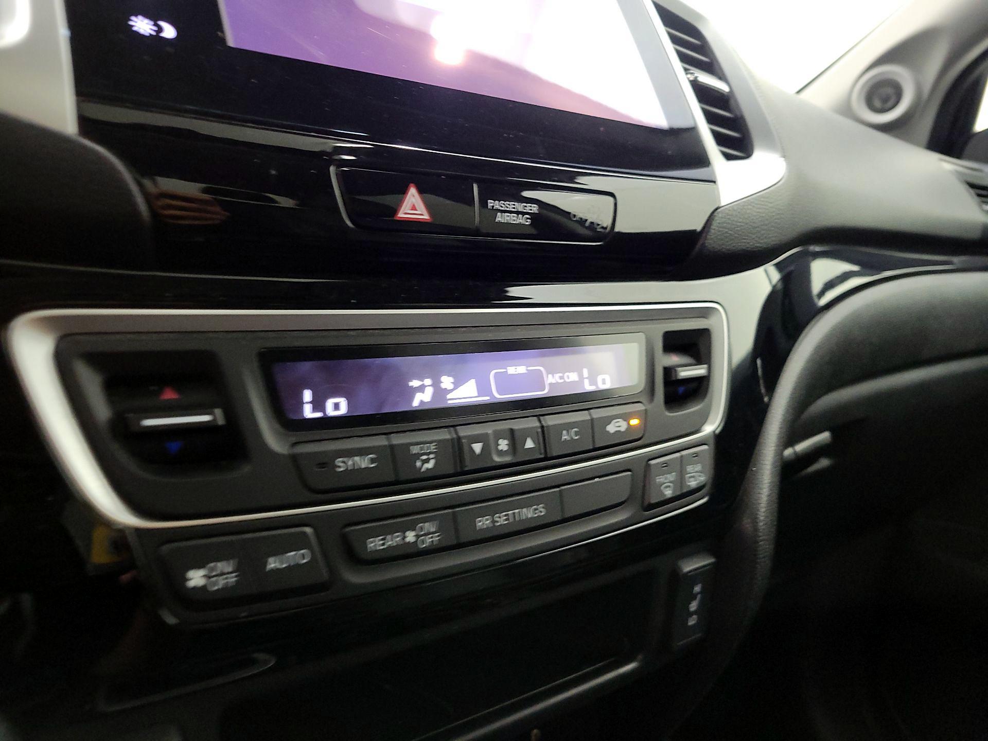 Thumbnail: 2017 Honda Ridgeline - 16