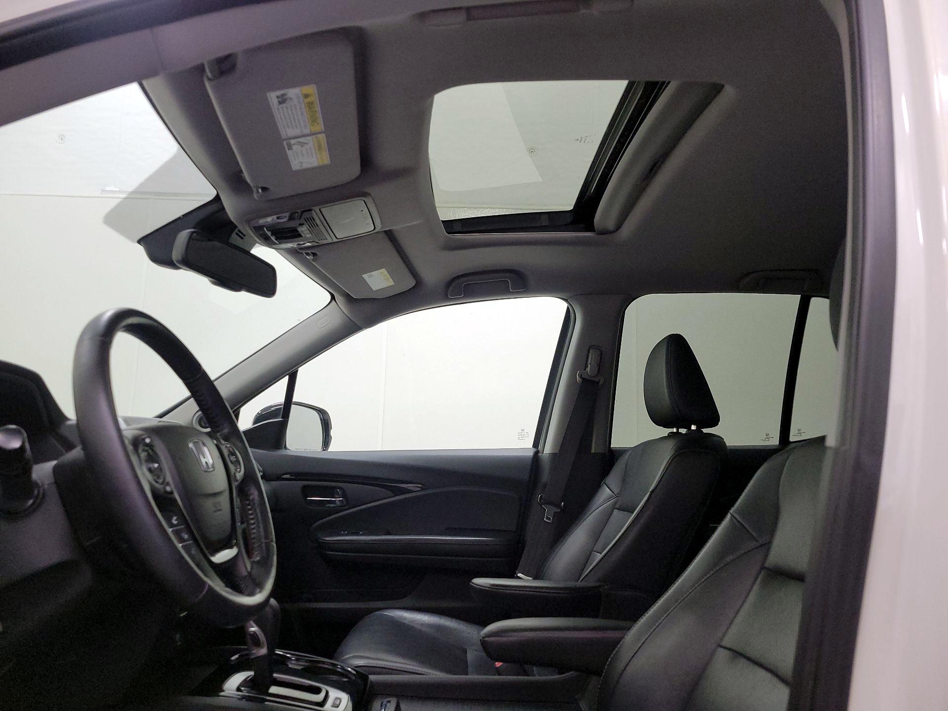 Thumbnail: 2017 Honda Ridgeline - 19