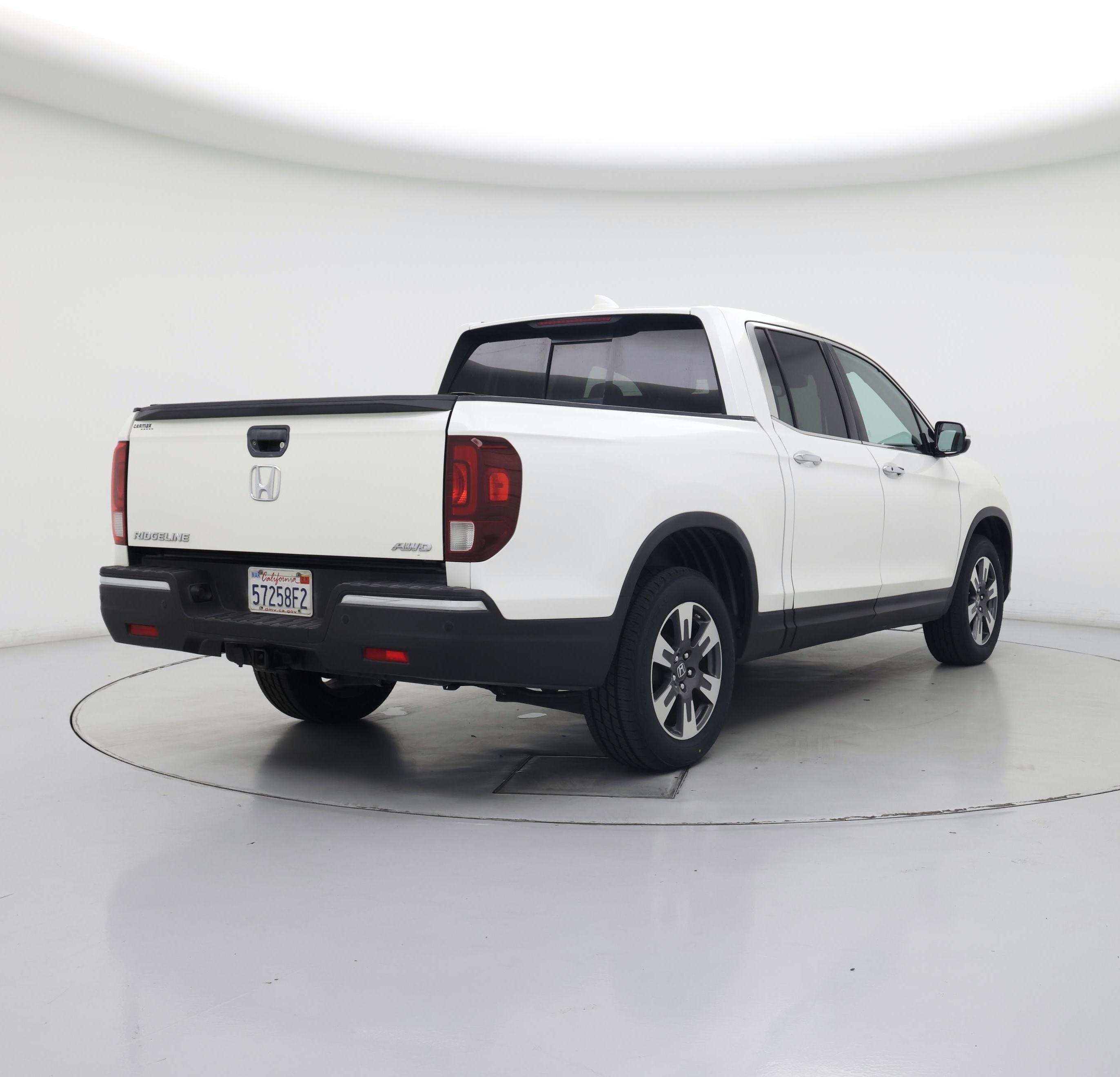 Thumbnail: 2017 Honda Ridgeline - 8