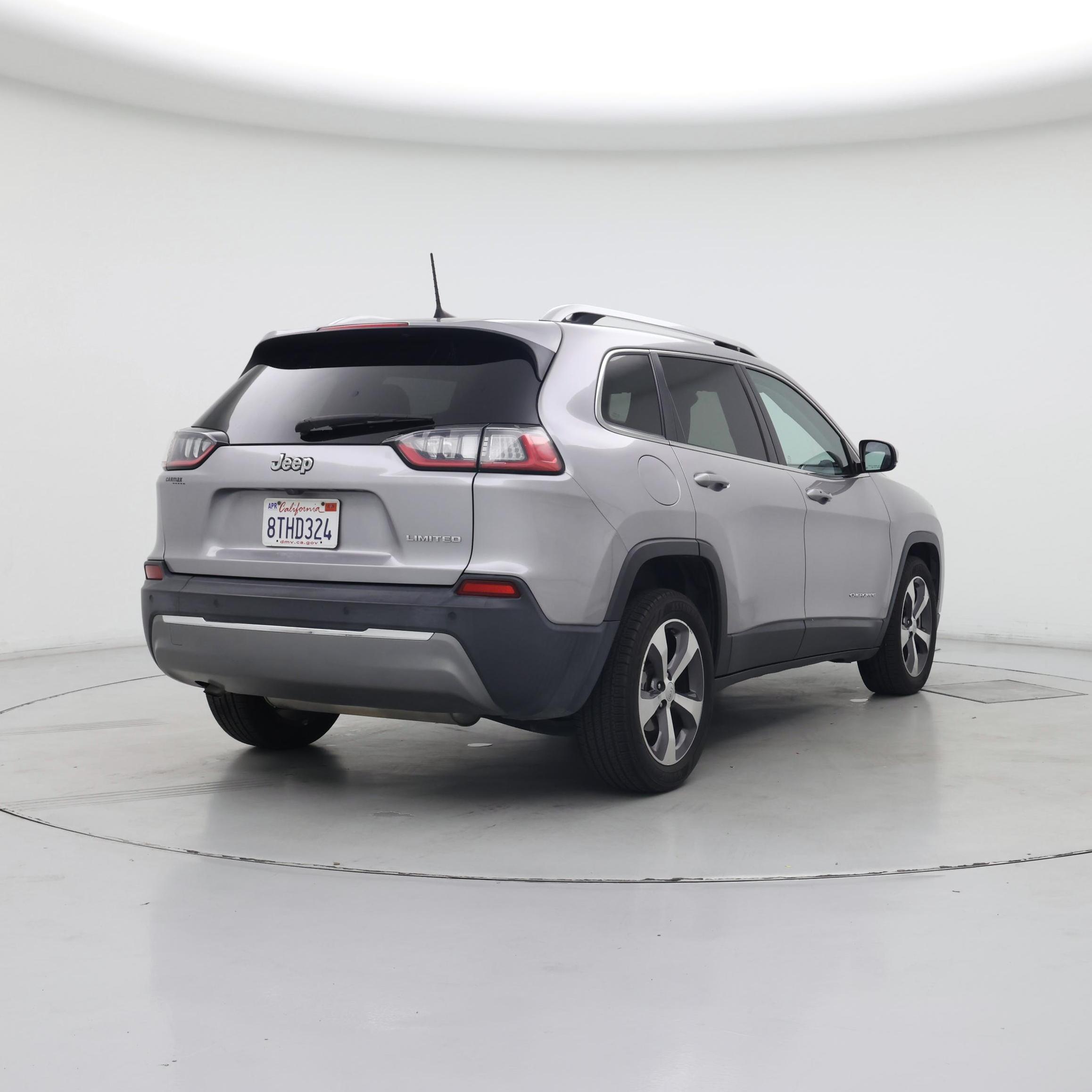 Thumbnail: 2019 Jeep Cherokee - 8