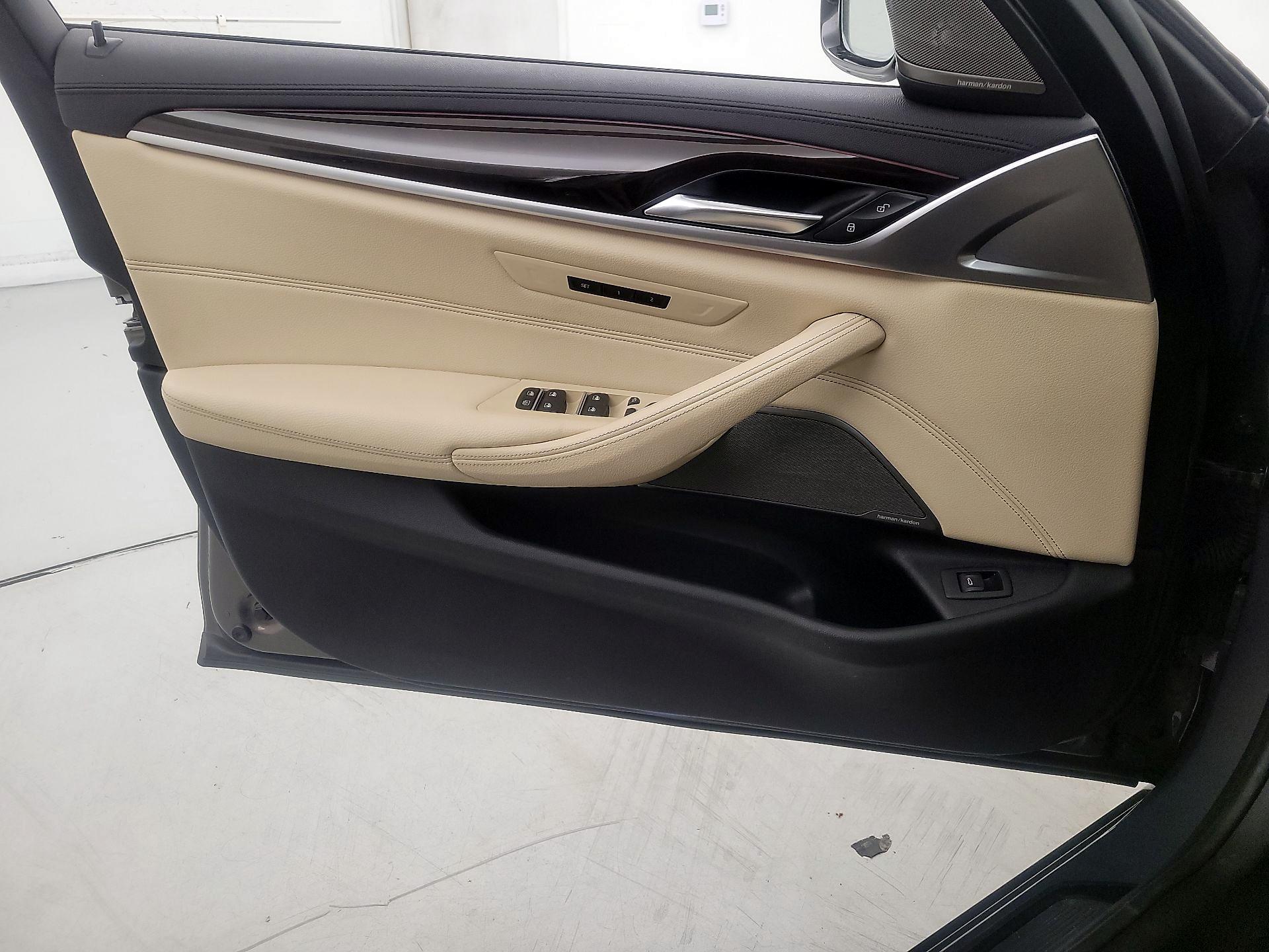 Thumbnail: 2019 BMW 5 Series - 12