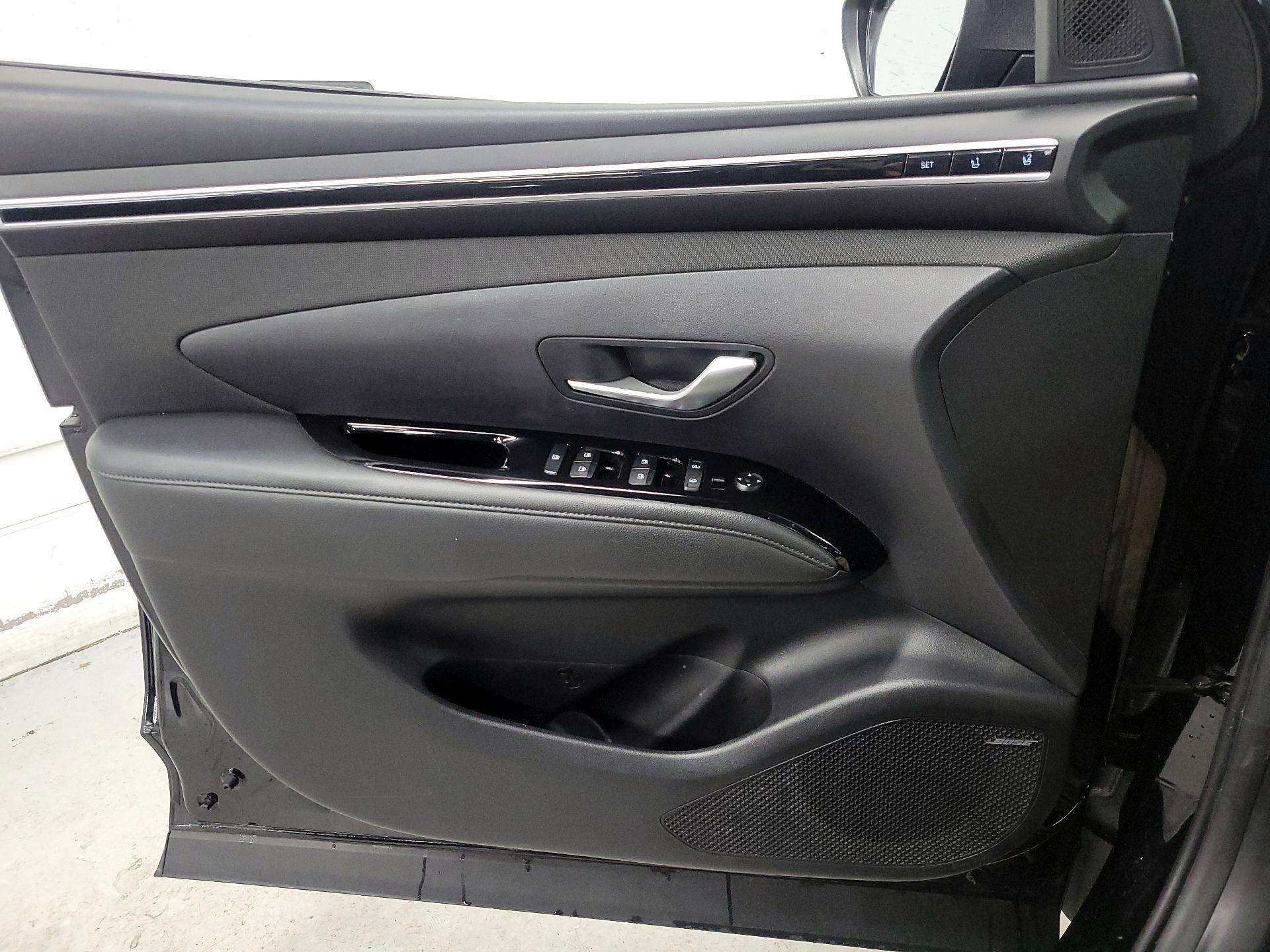 Thumbnail: 2022 Hyundai Tucson - 12