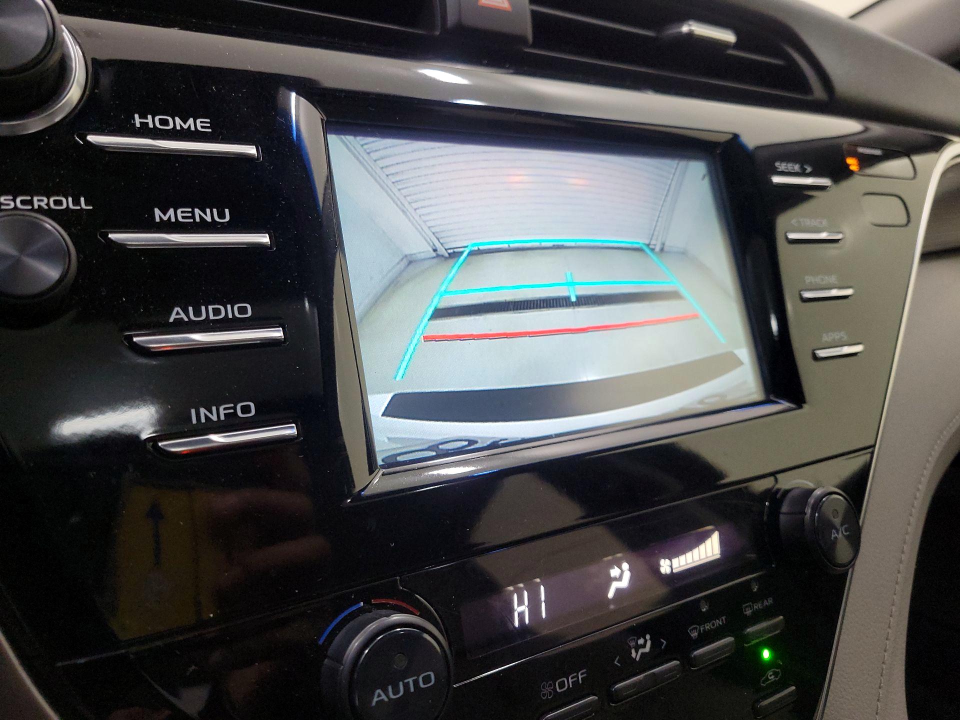 Thumbnail: 2018 Toyota Camry - 14