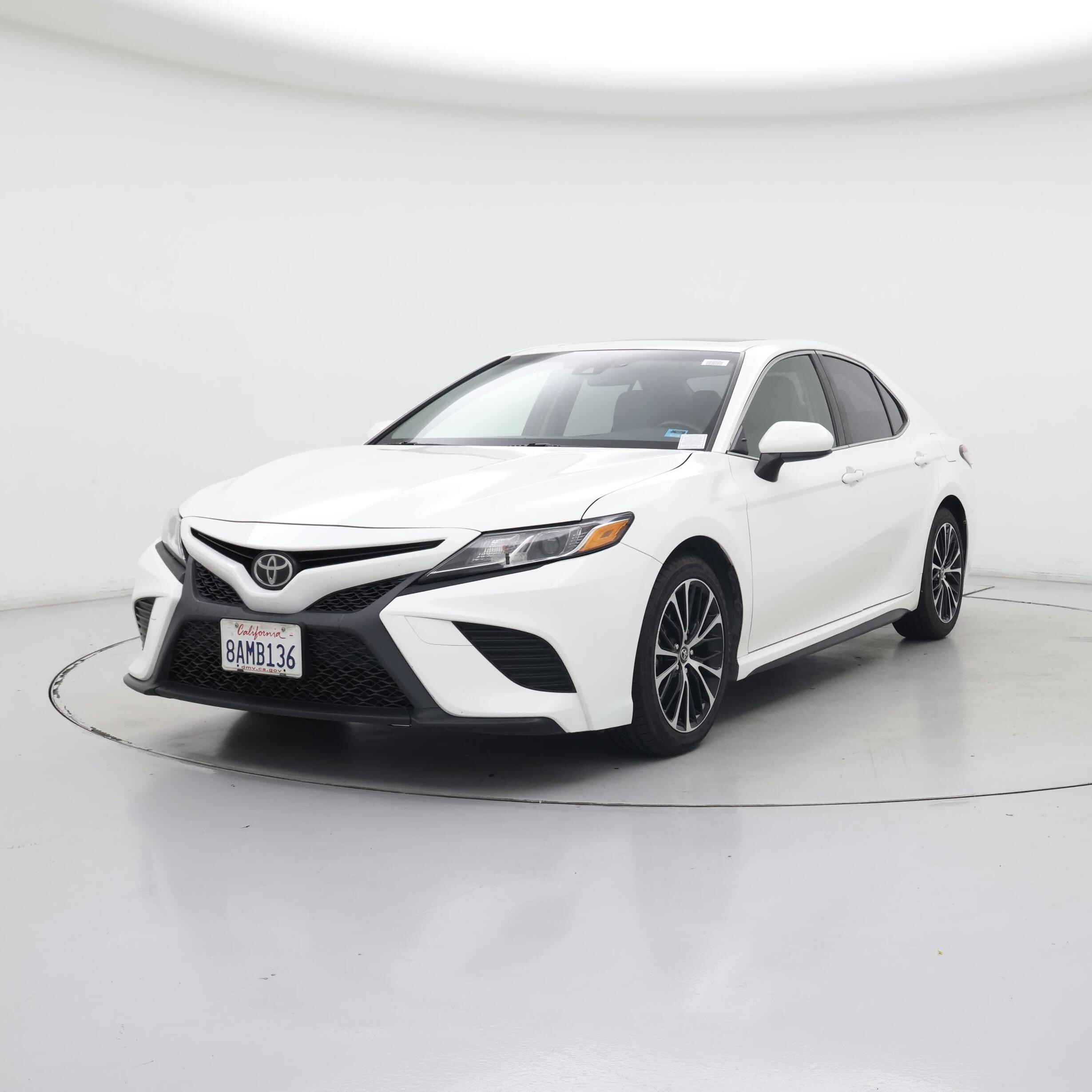 Thumbnail: 2018 Toyota Camry - 4