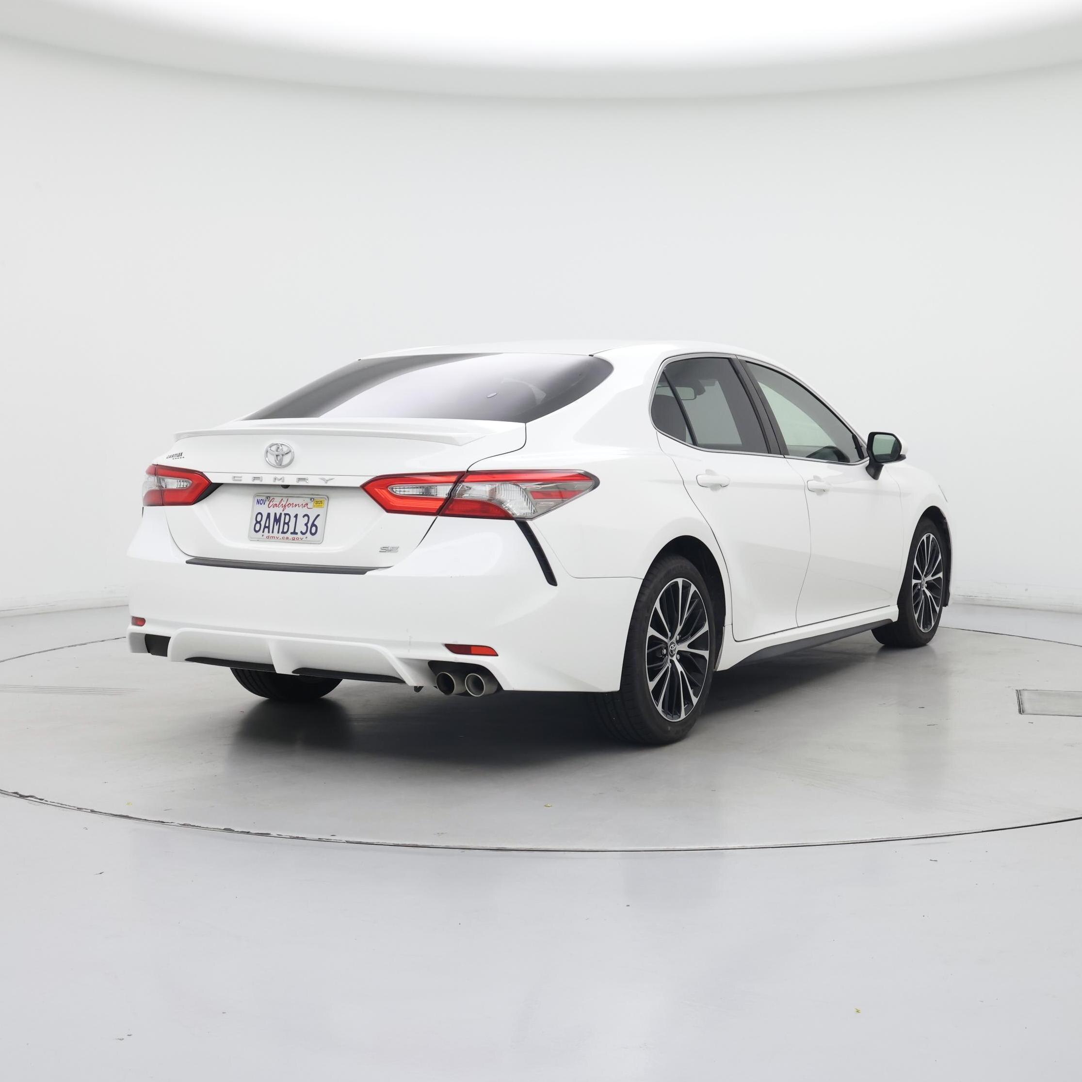 Thumbnail: 2018 Toyota Camry - 8