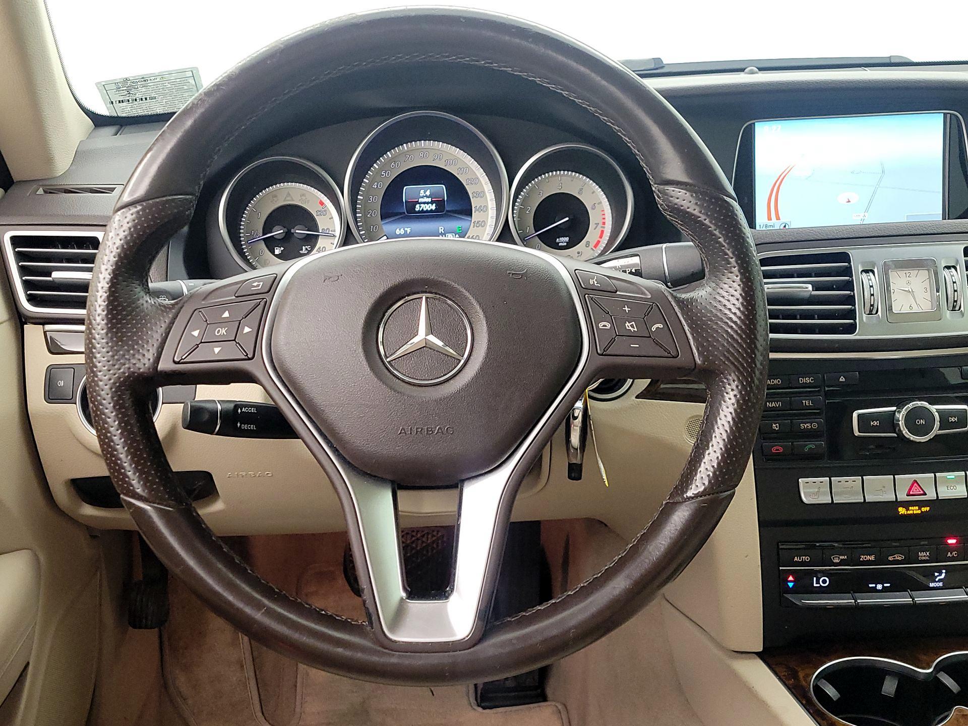 Thumbnail: 2015 Mercedes-Benz E-Class - 10