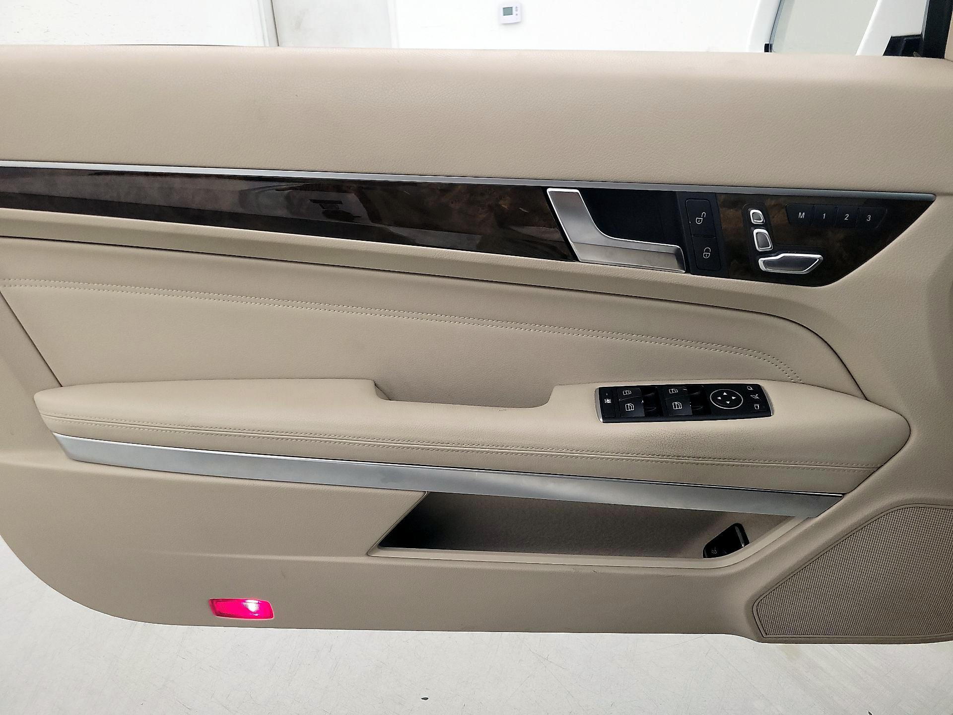 Thumbnail: 2015 Mercedes-Benz E-Class - 12