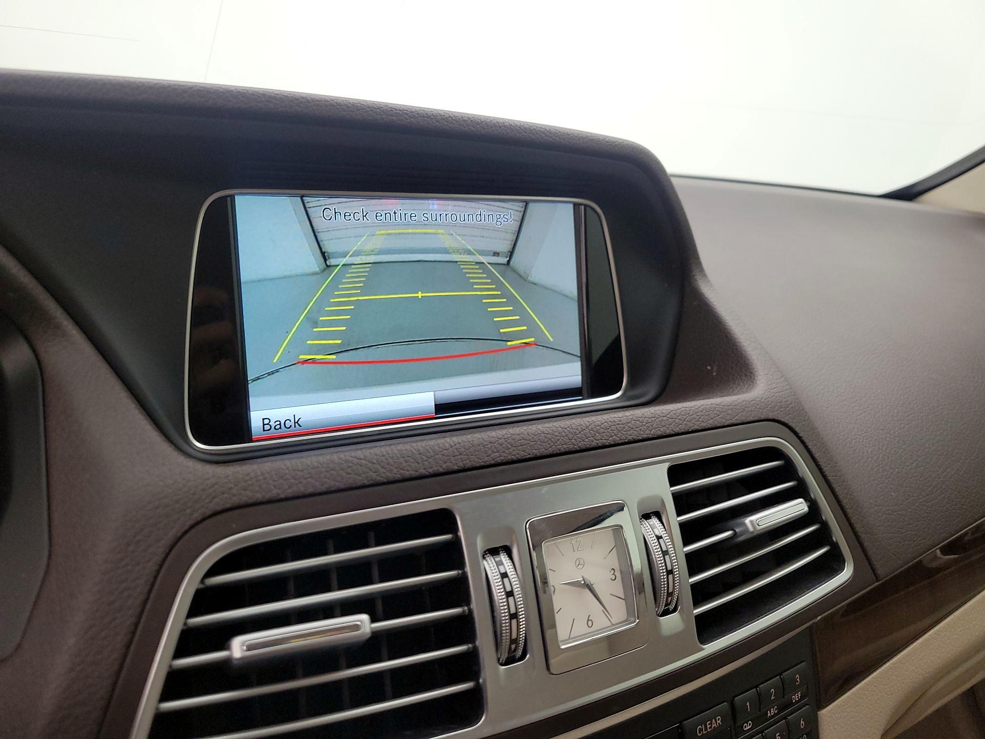 Thumbnail: 2015 Mercedes-Benz E-Class - 15