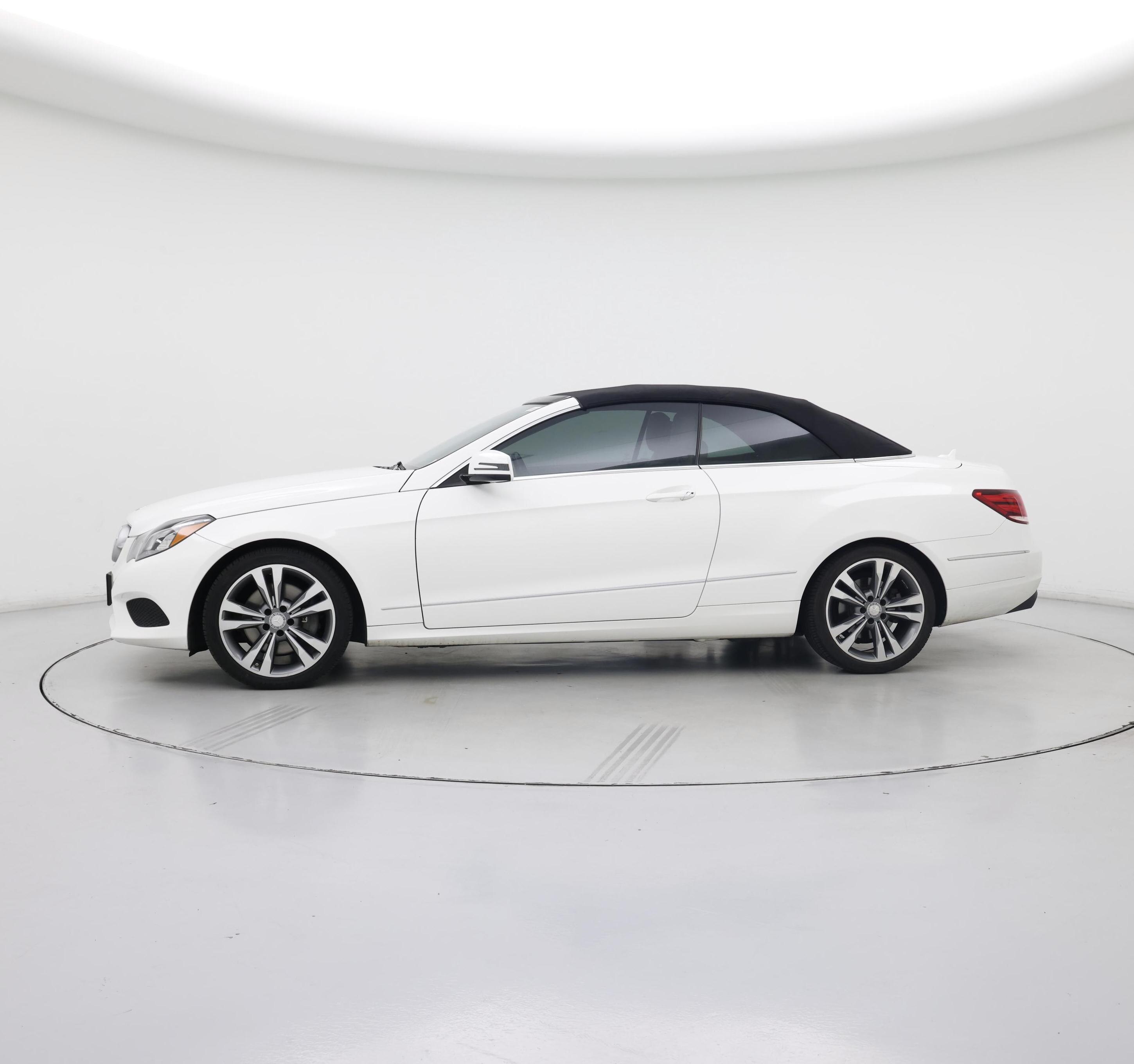 Thumbnail: 2015 Mercedes-Benz E-Class - 3