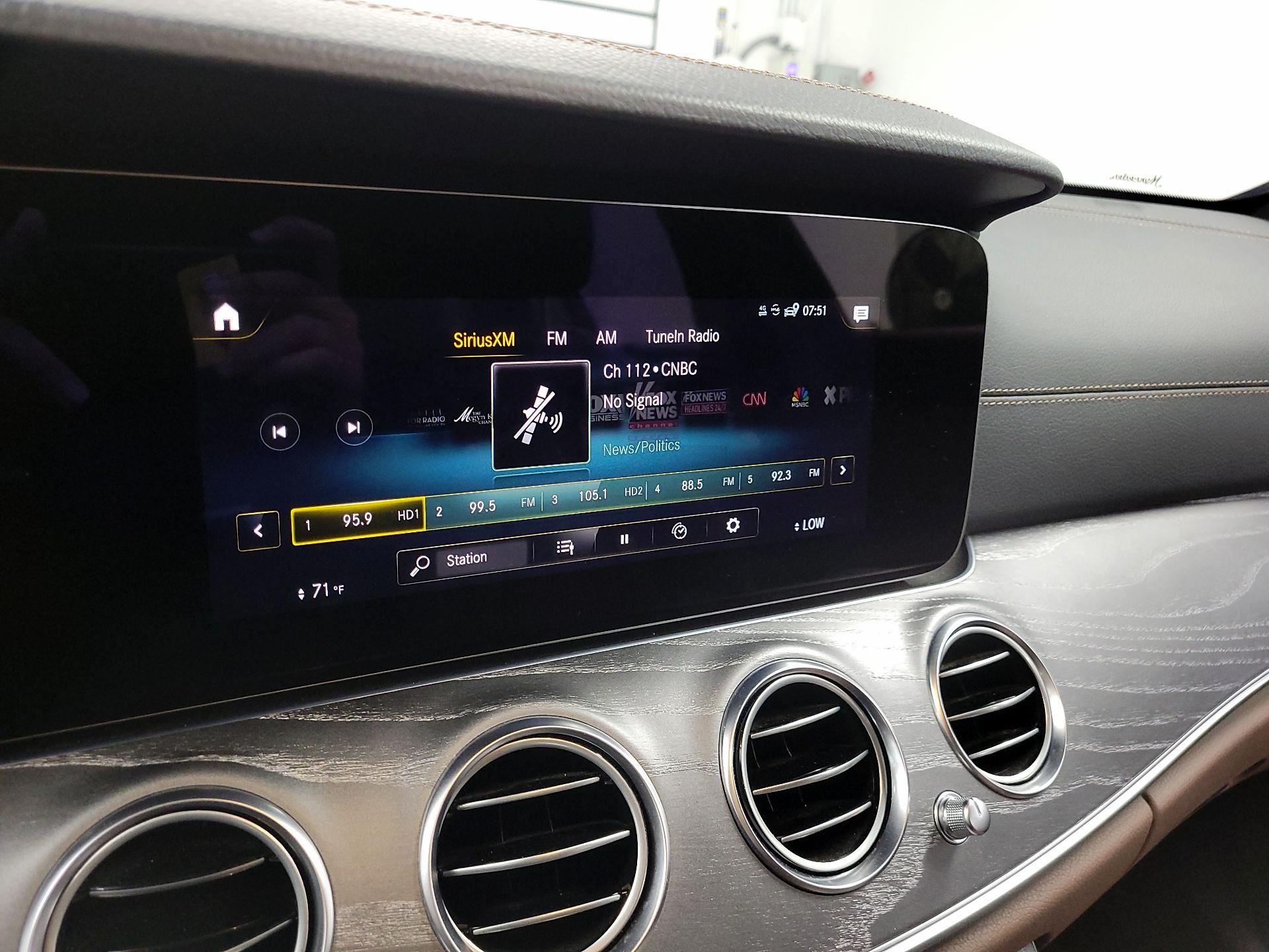 Thumbnail: 2022 Mercedes-Benz E-Class - 14