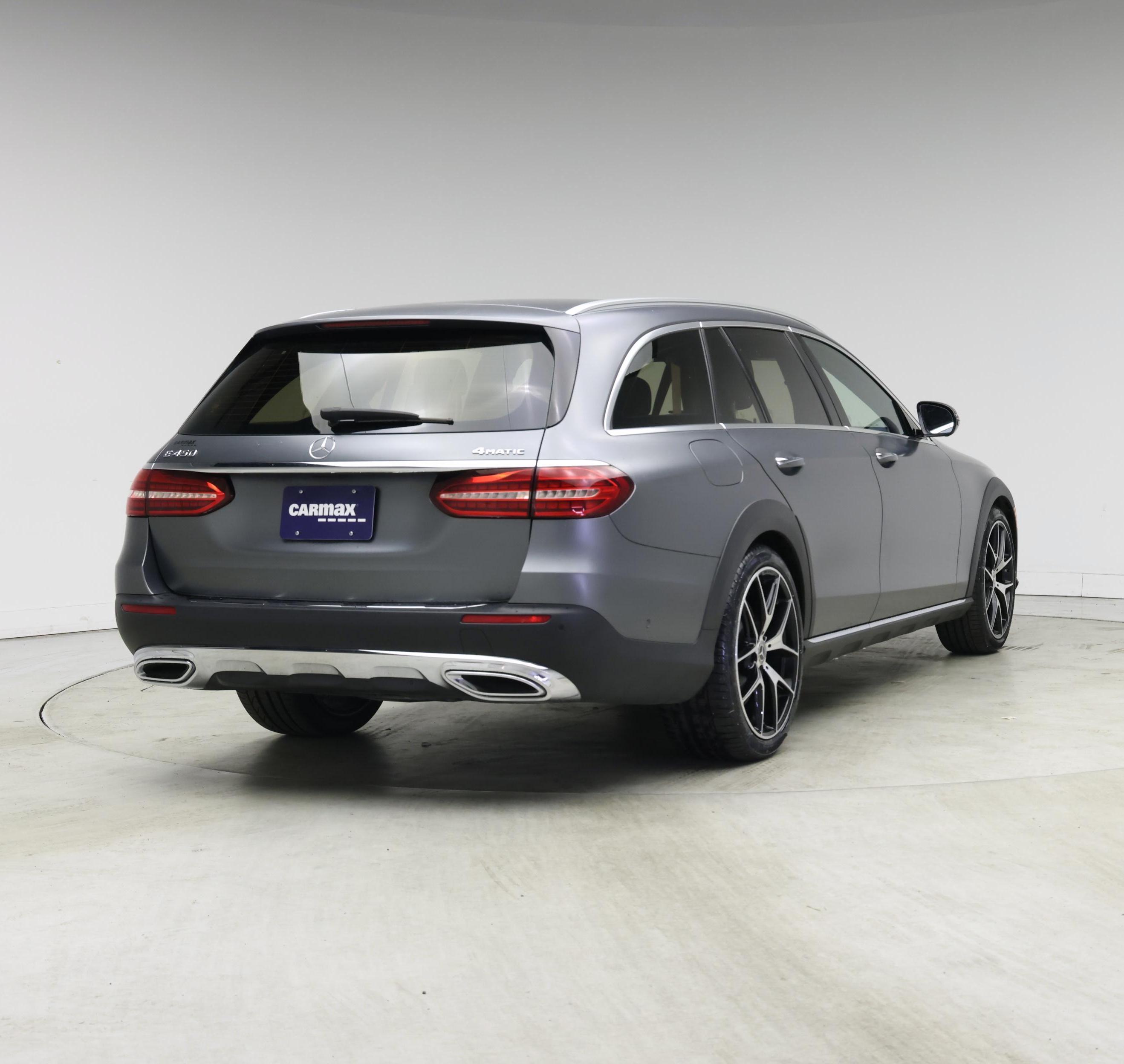 Thumbnail: 2022 Mercedes-Benz E-Class - 8