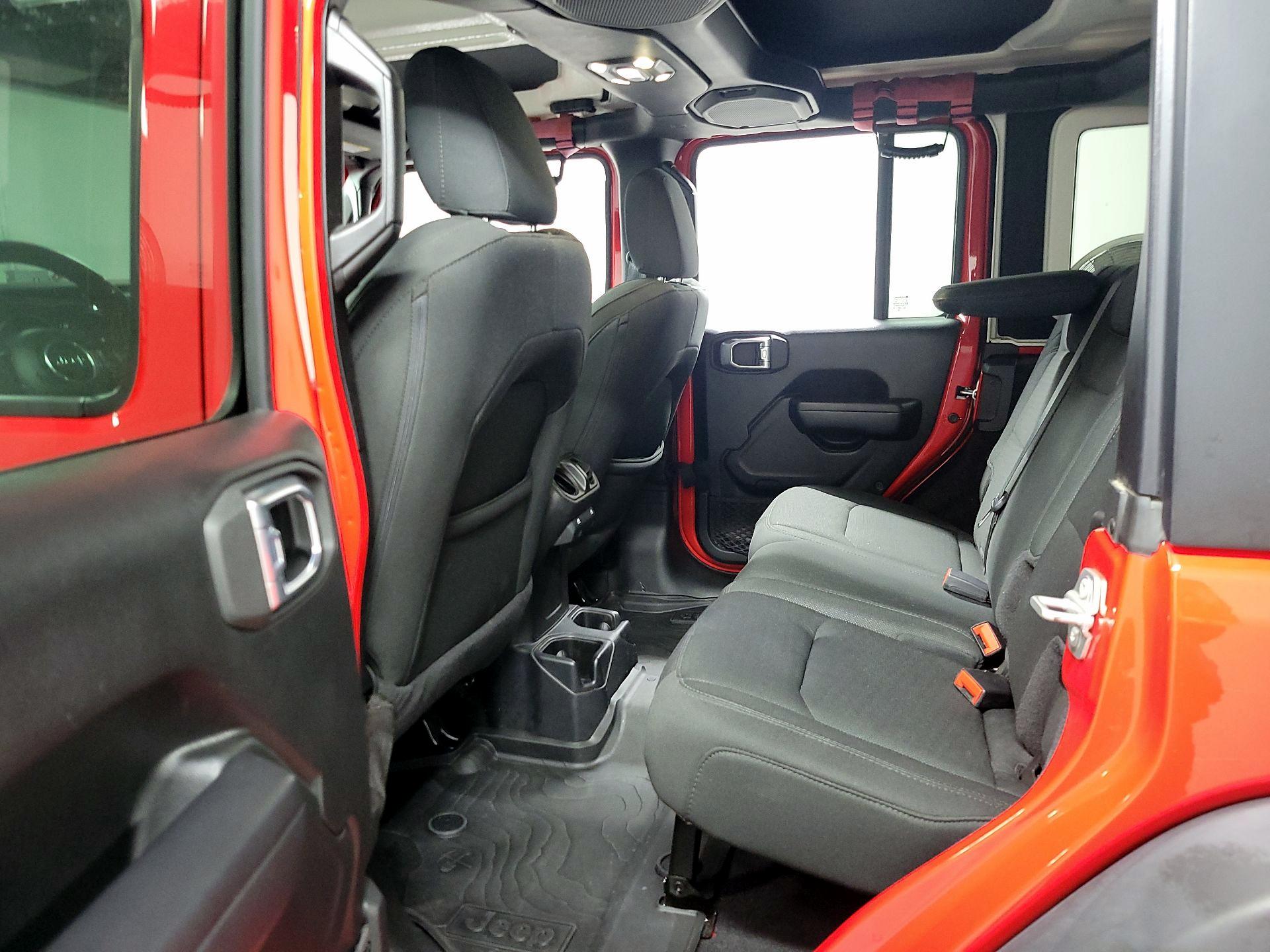 Thumbnail: 2021 Jeep Wrangler - 18