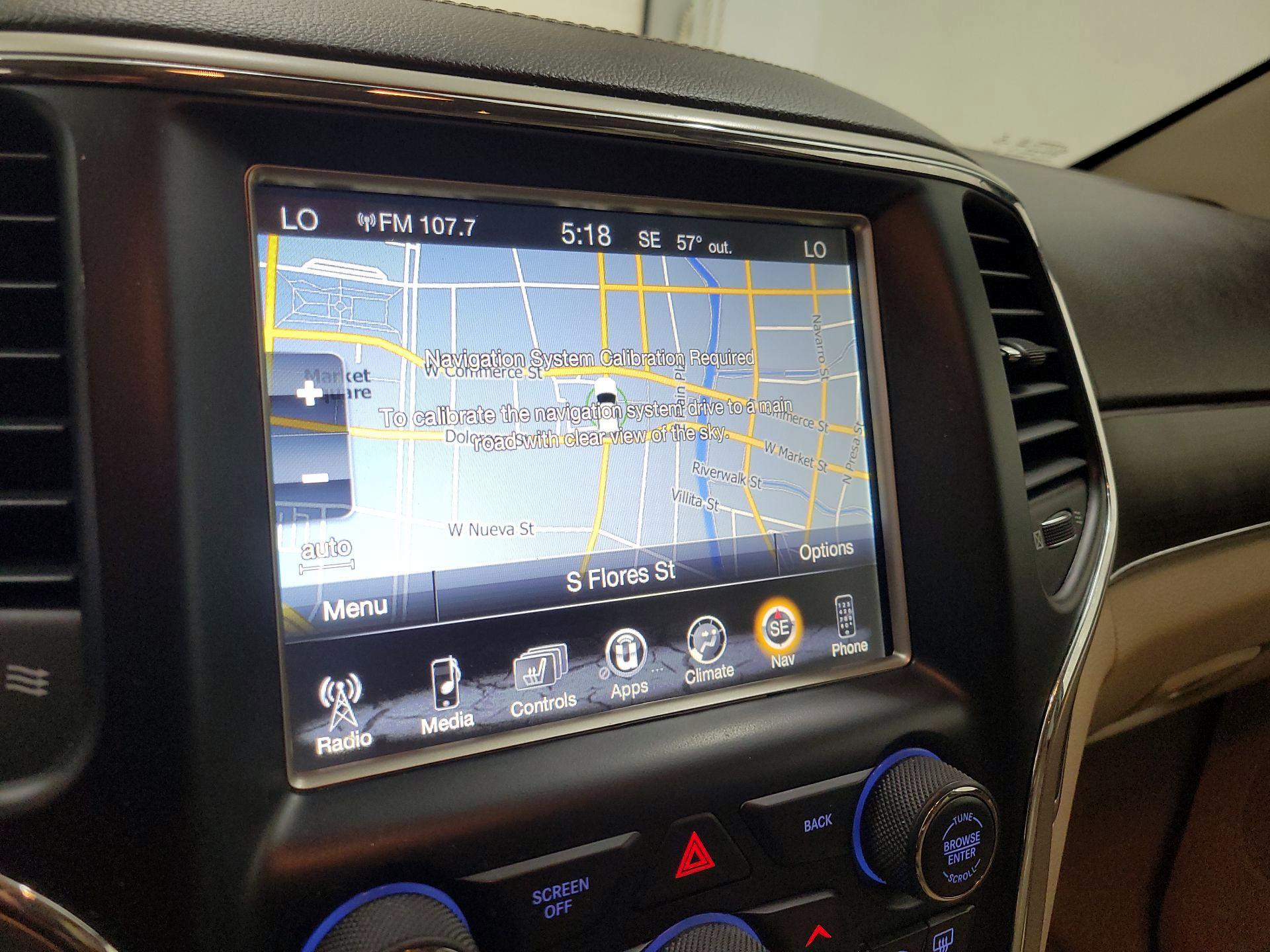 Thumbnail: 2017 Jeep Grand Cherokee - 14