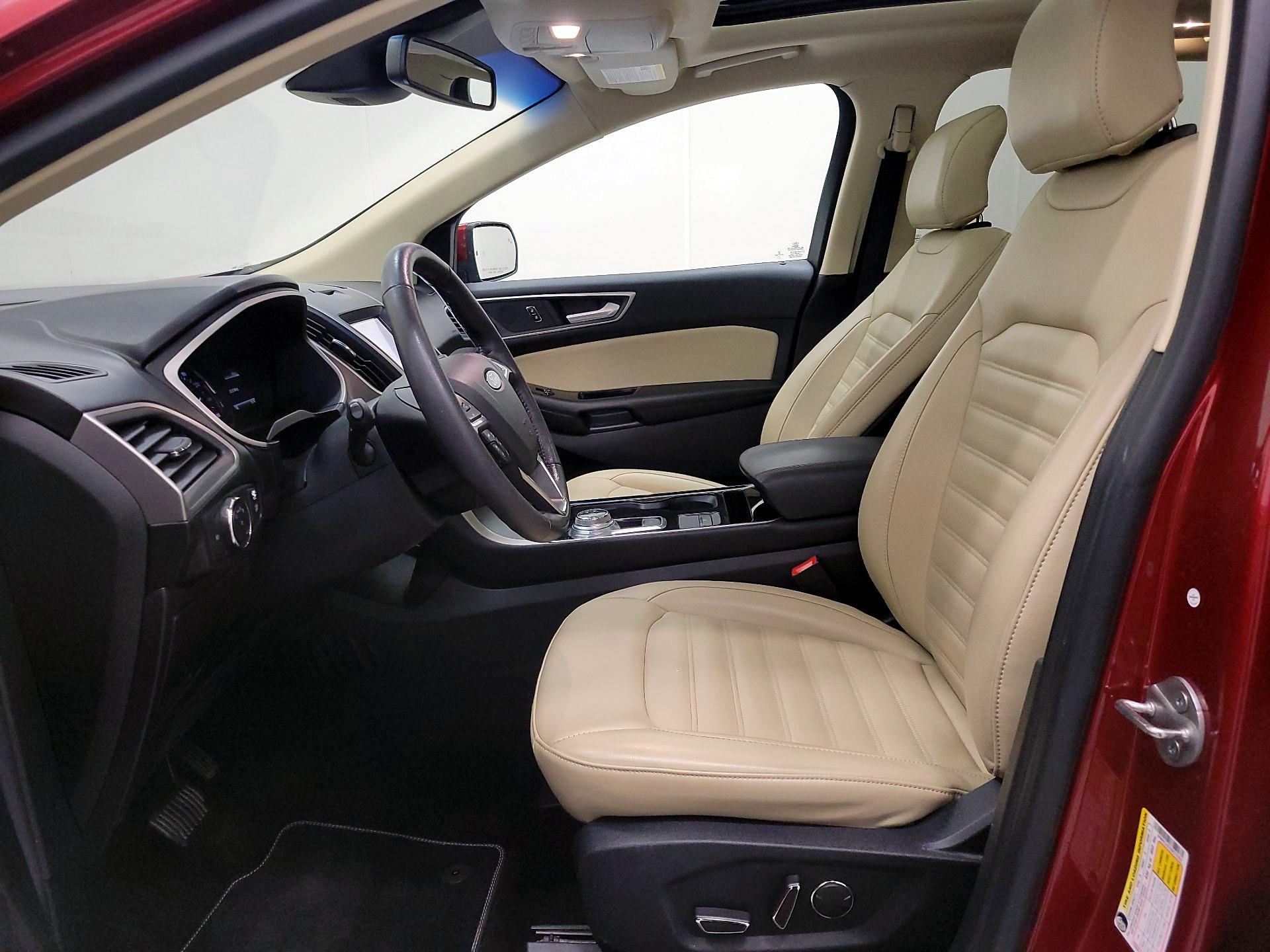 Thumbnail: 2019 Ford Edge - 11