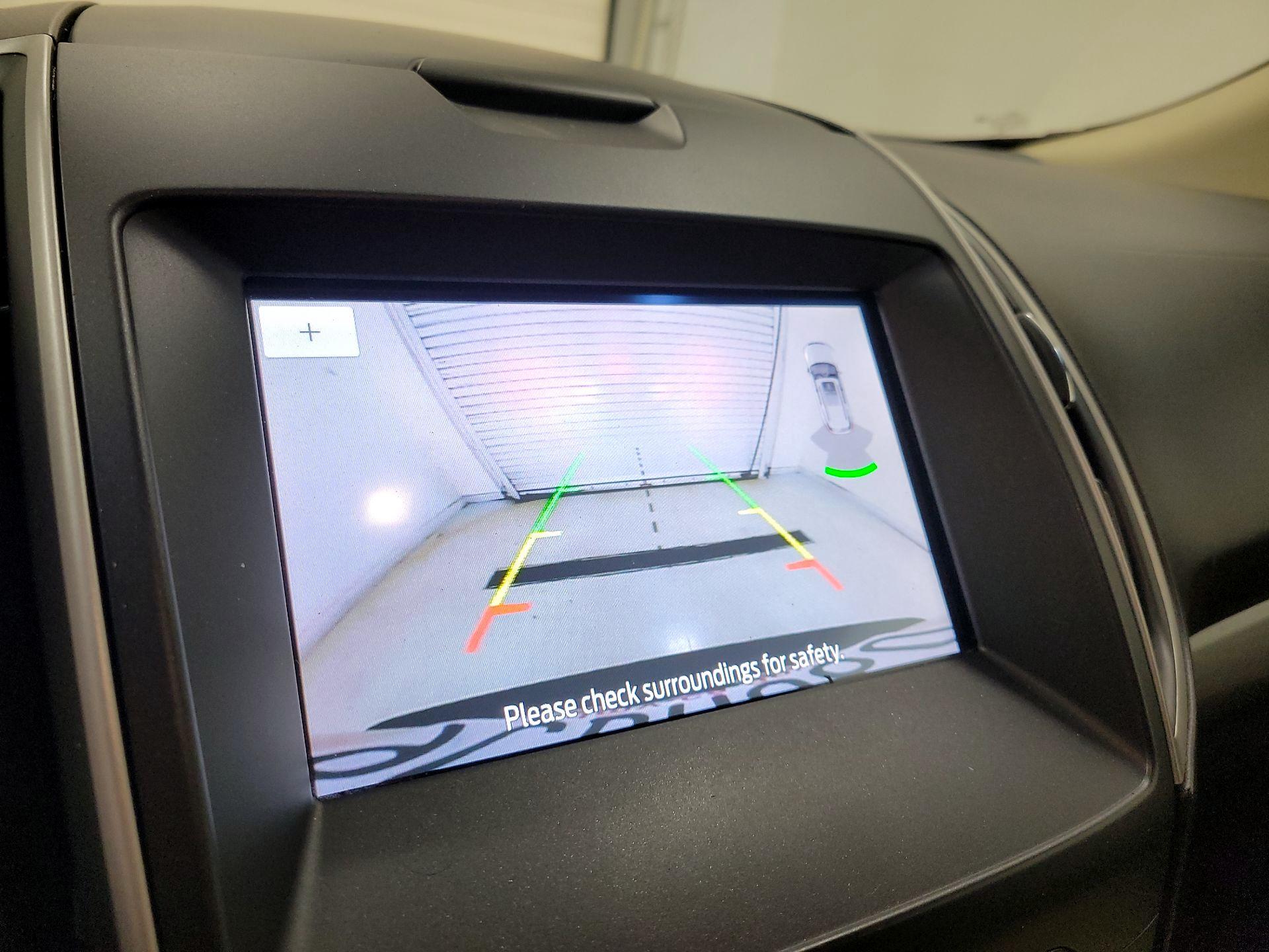 Thumbnail: 2019 Ford Edge - 15