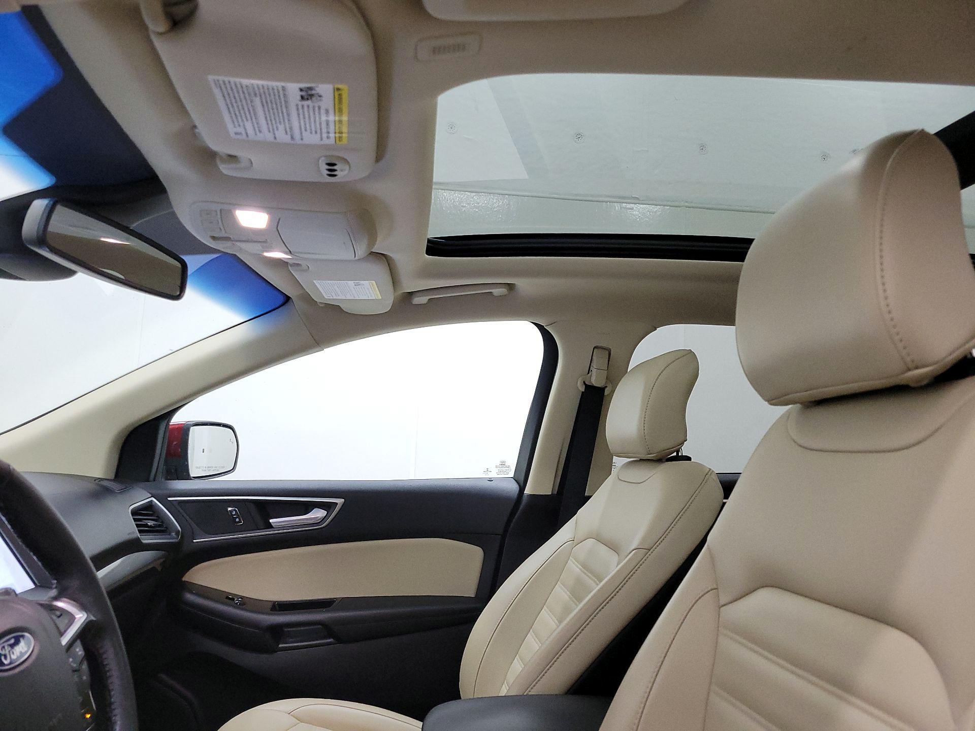 Thumbnail: 2019 Ford Edge - 20