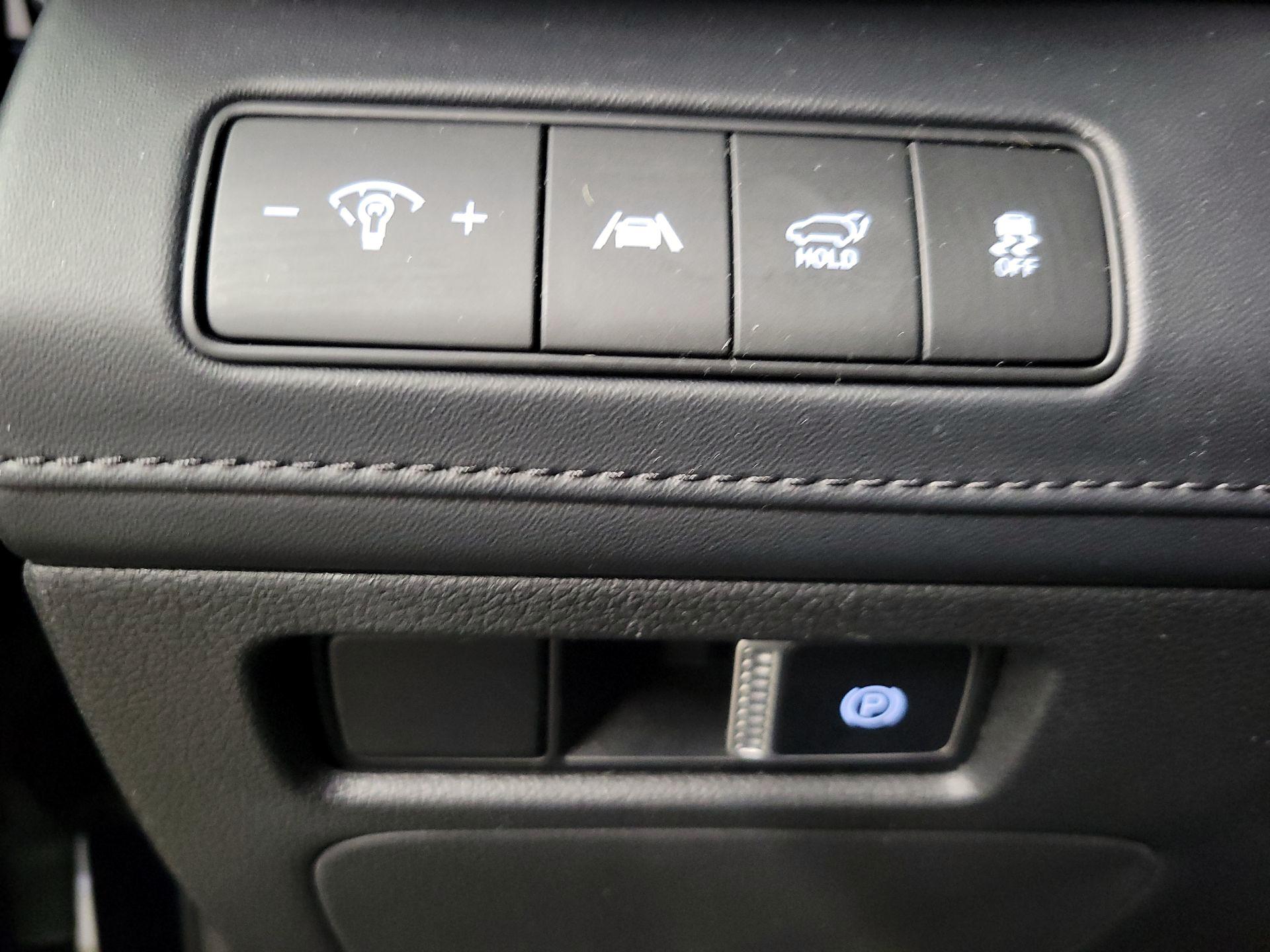 Thumbnail: 2021 Hyundai Santa Fe - 13