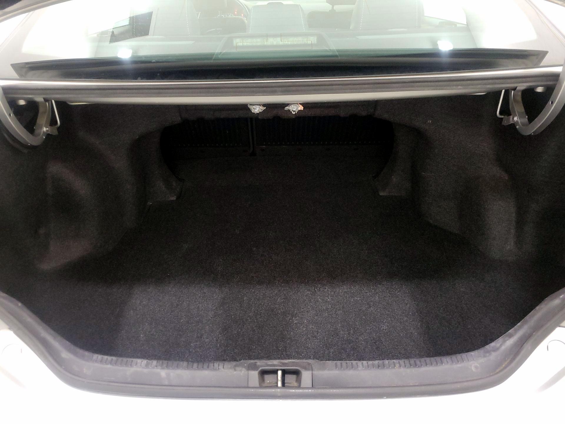 Thumbnail: 2014 Toyota Camry - 20