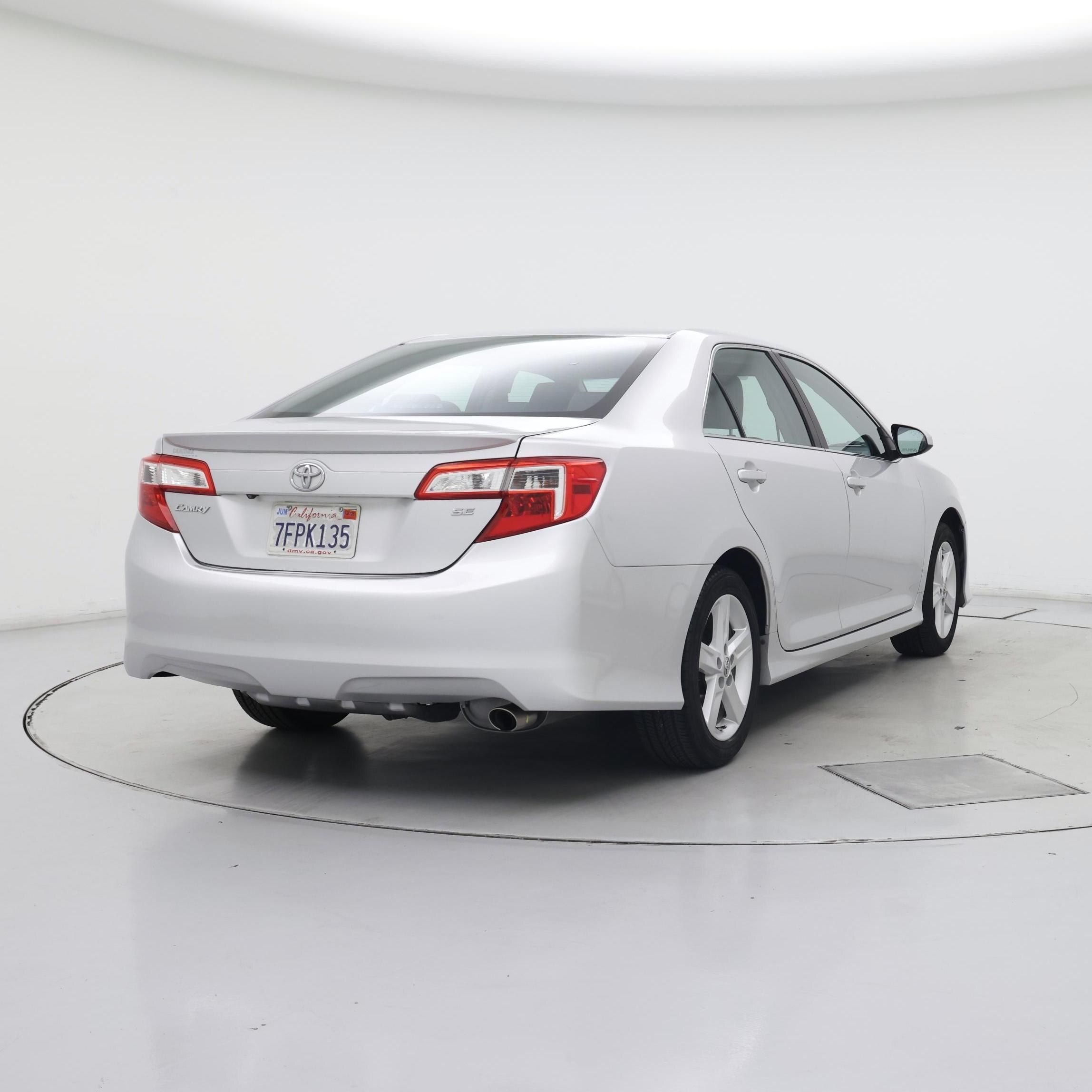 Thumbnail: 2014 Toyota Camry - 8