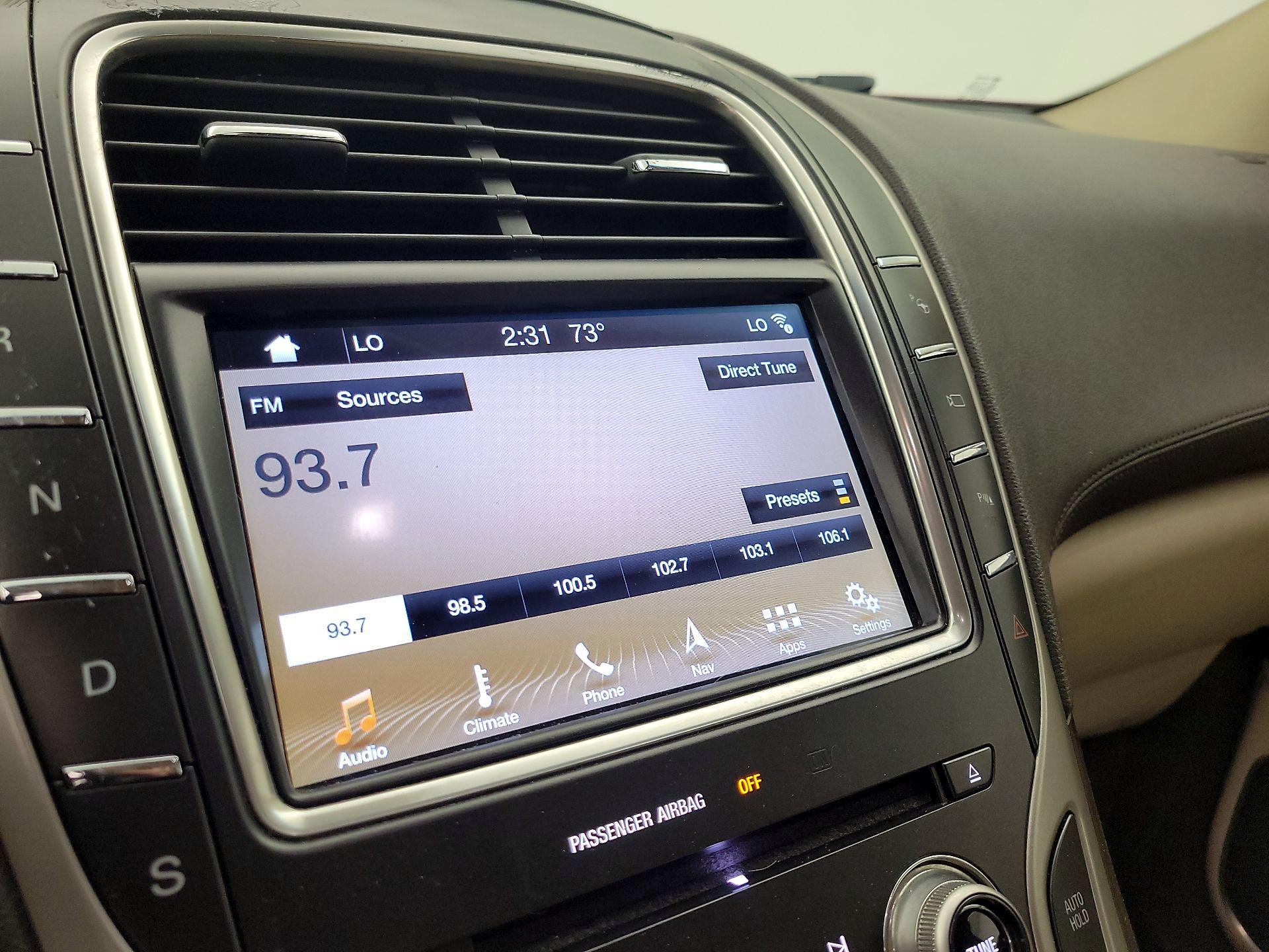 Thumbnail: 2016 Lincoln MKX - 16