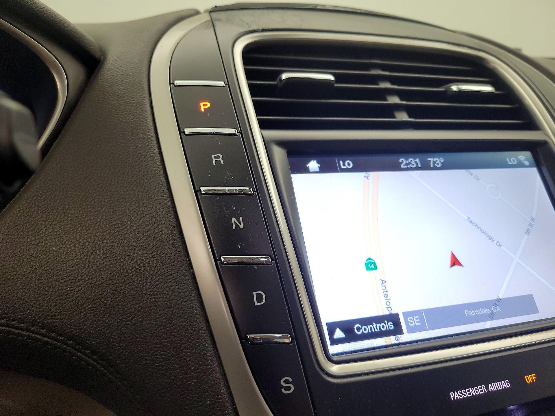 Thumbnail: 2016 Lincoln MKX - 18