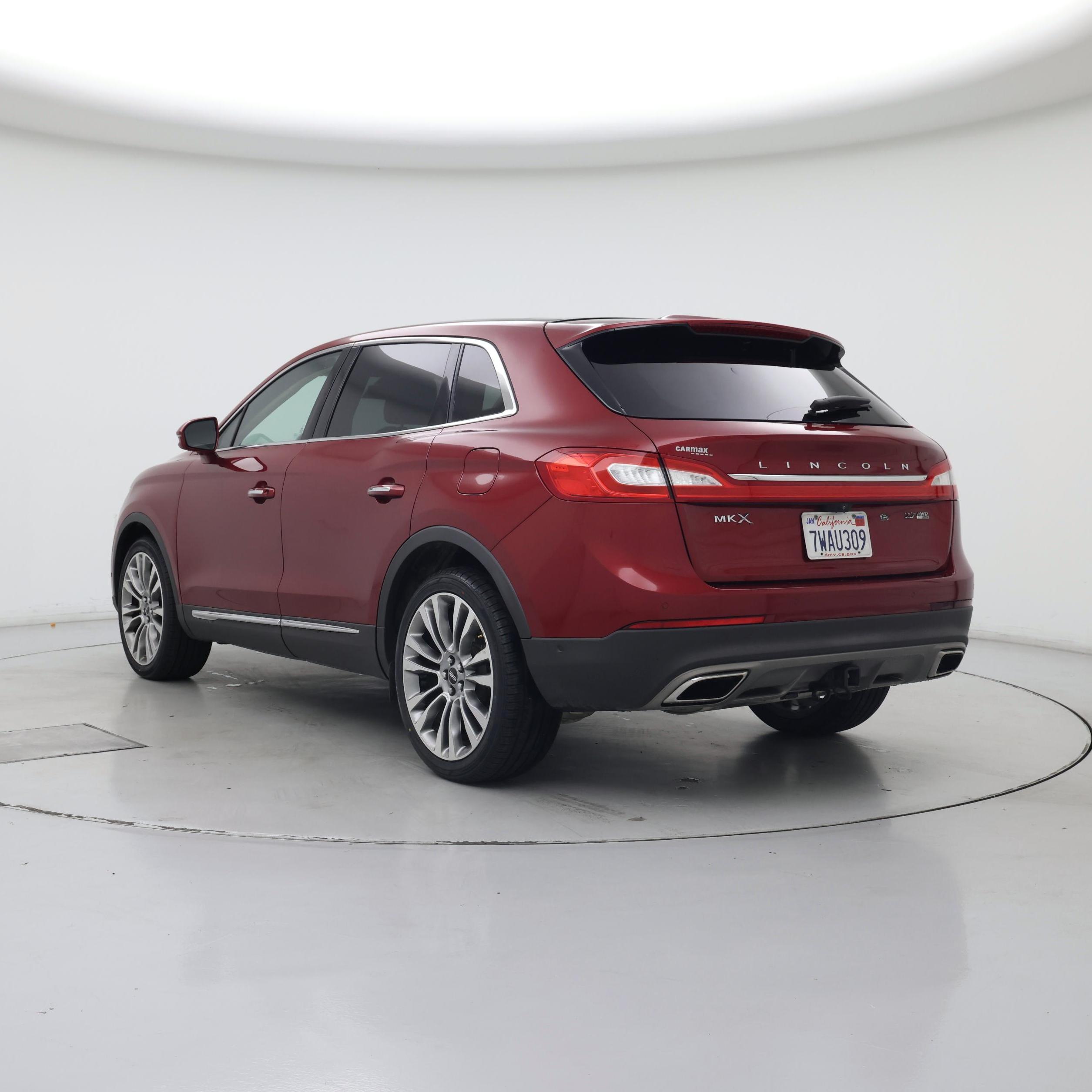Thumbnail: 2016 Lincoln MKX - 2