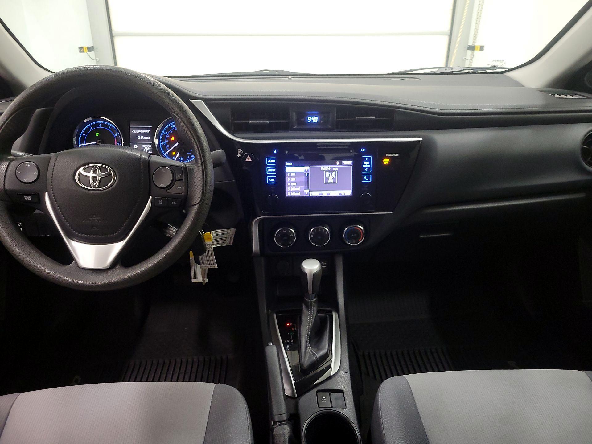 Thumbnail: 2017 Toyota Corolla - 9