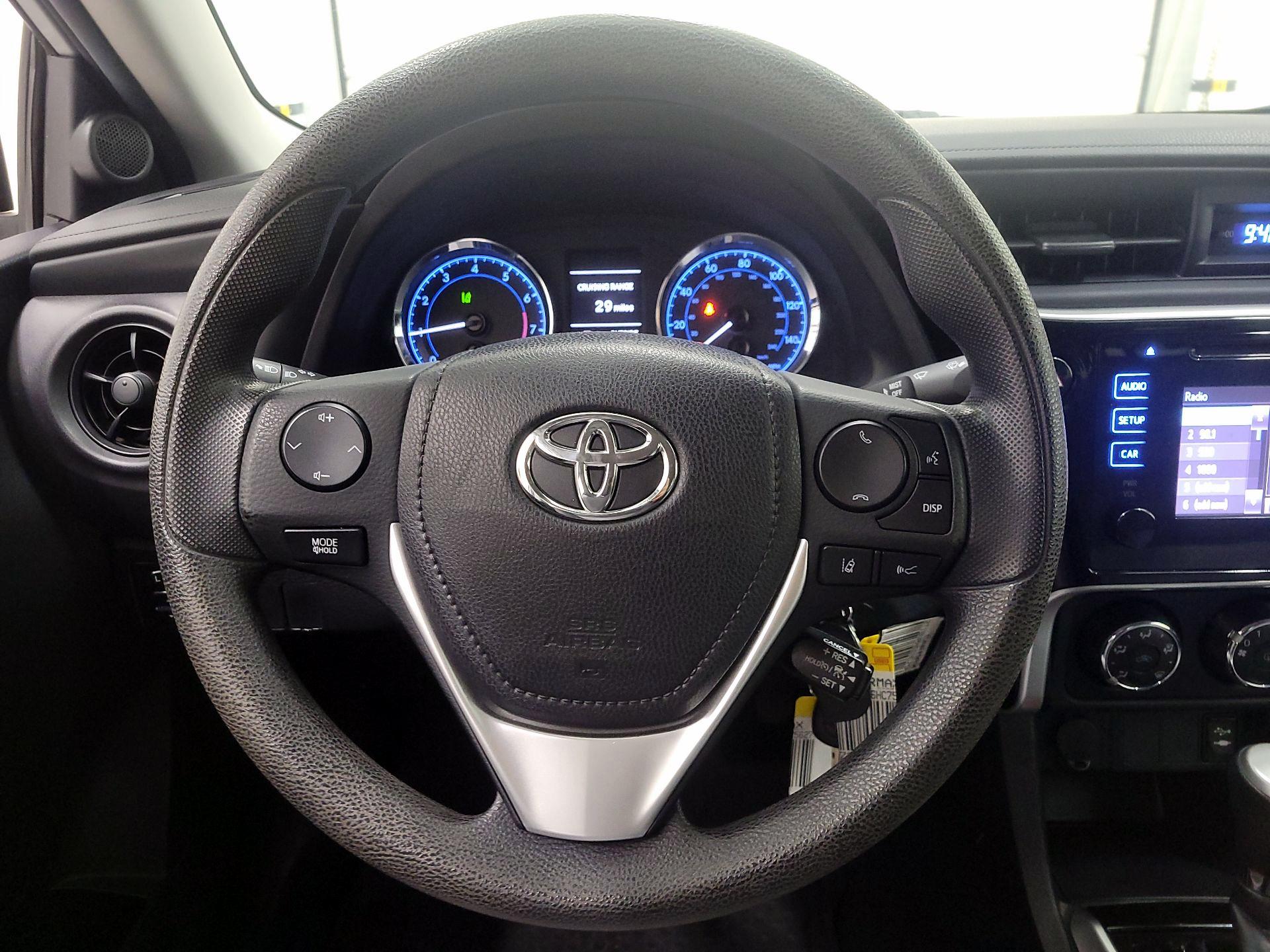 Thumbnail: 2017 Toyota Corolla - 10