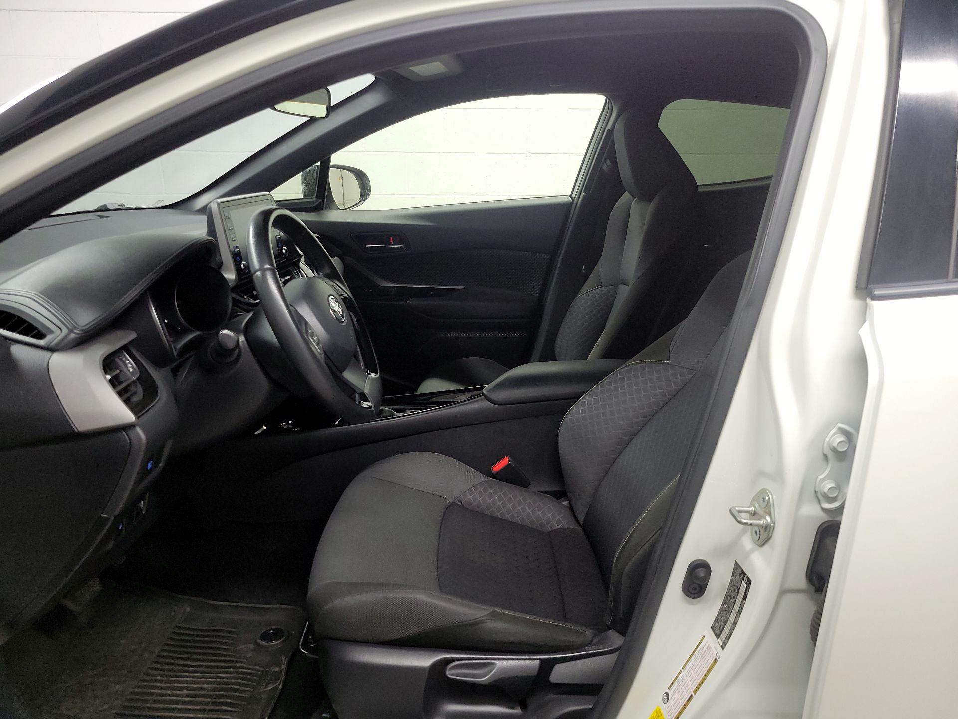 Thumbnail: 2021 Toyota C-HR - 11